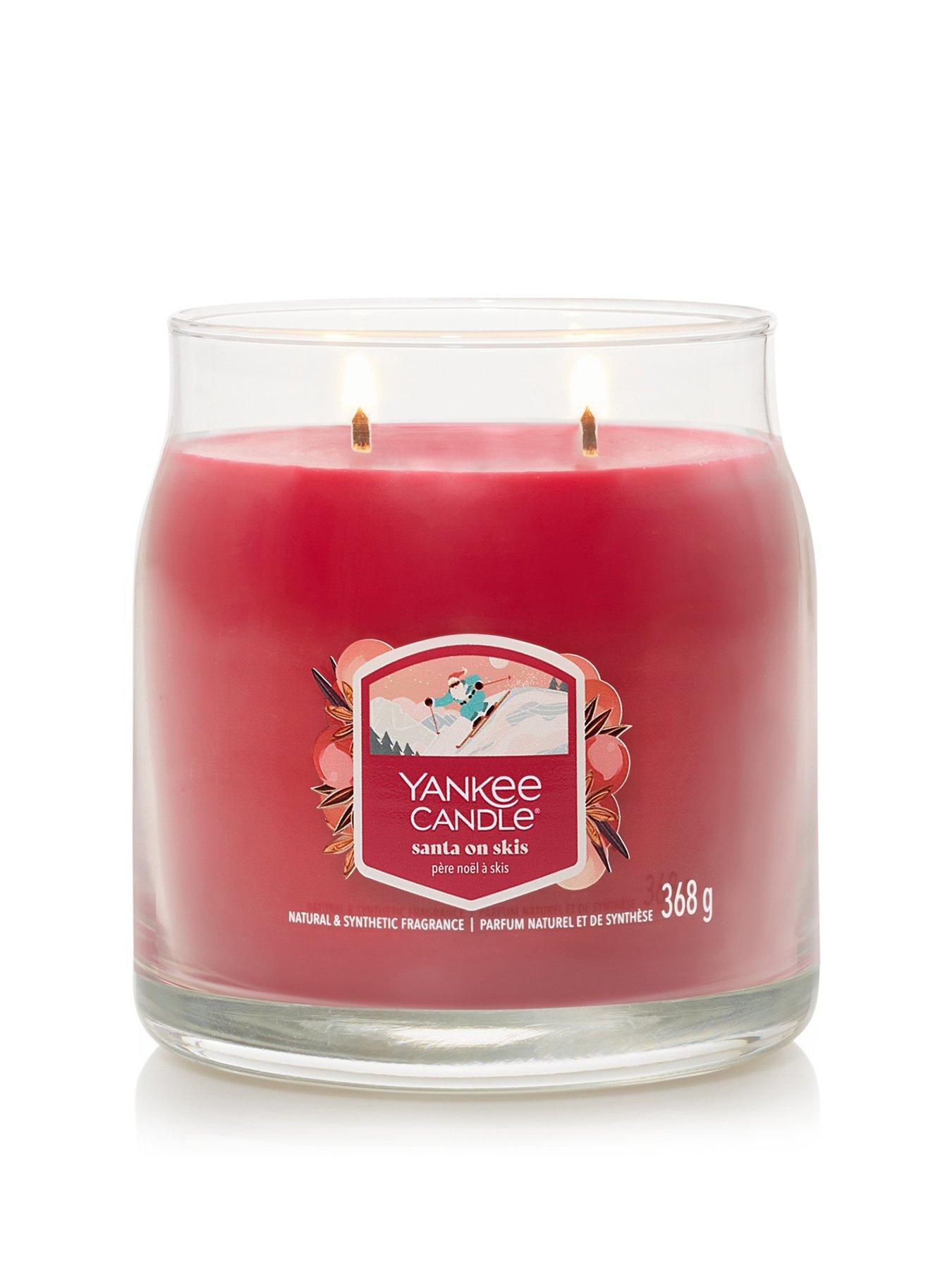 yankee-candle-signature-medium-jar-santa-on-skisstillFront