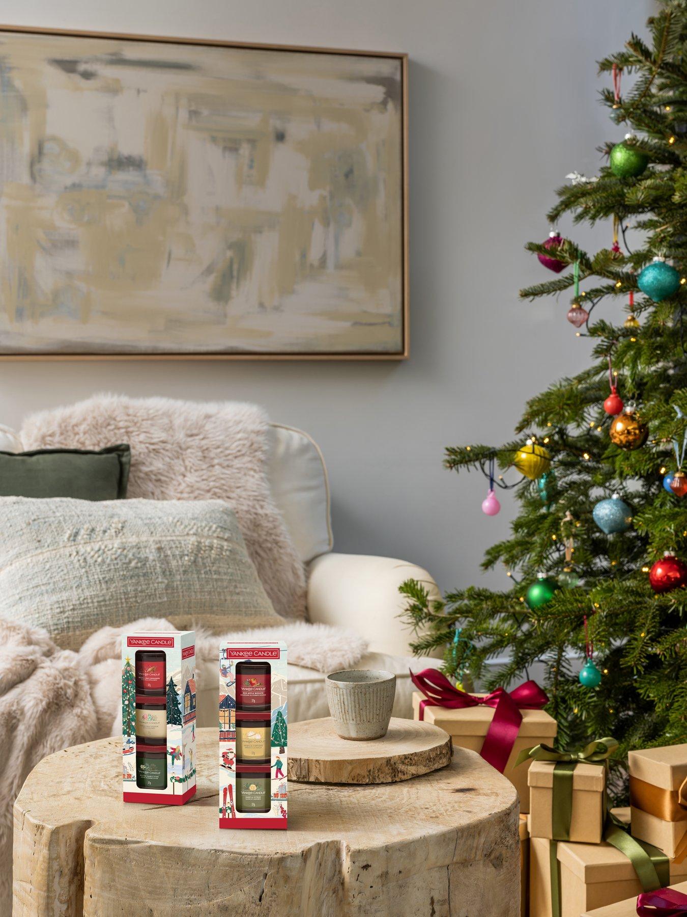 Yankee Candle 3 Mini Filled Votive Christmas Classics Set