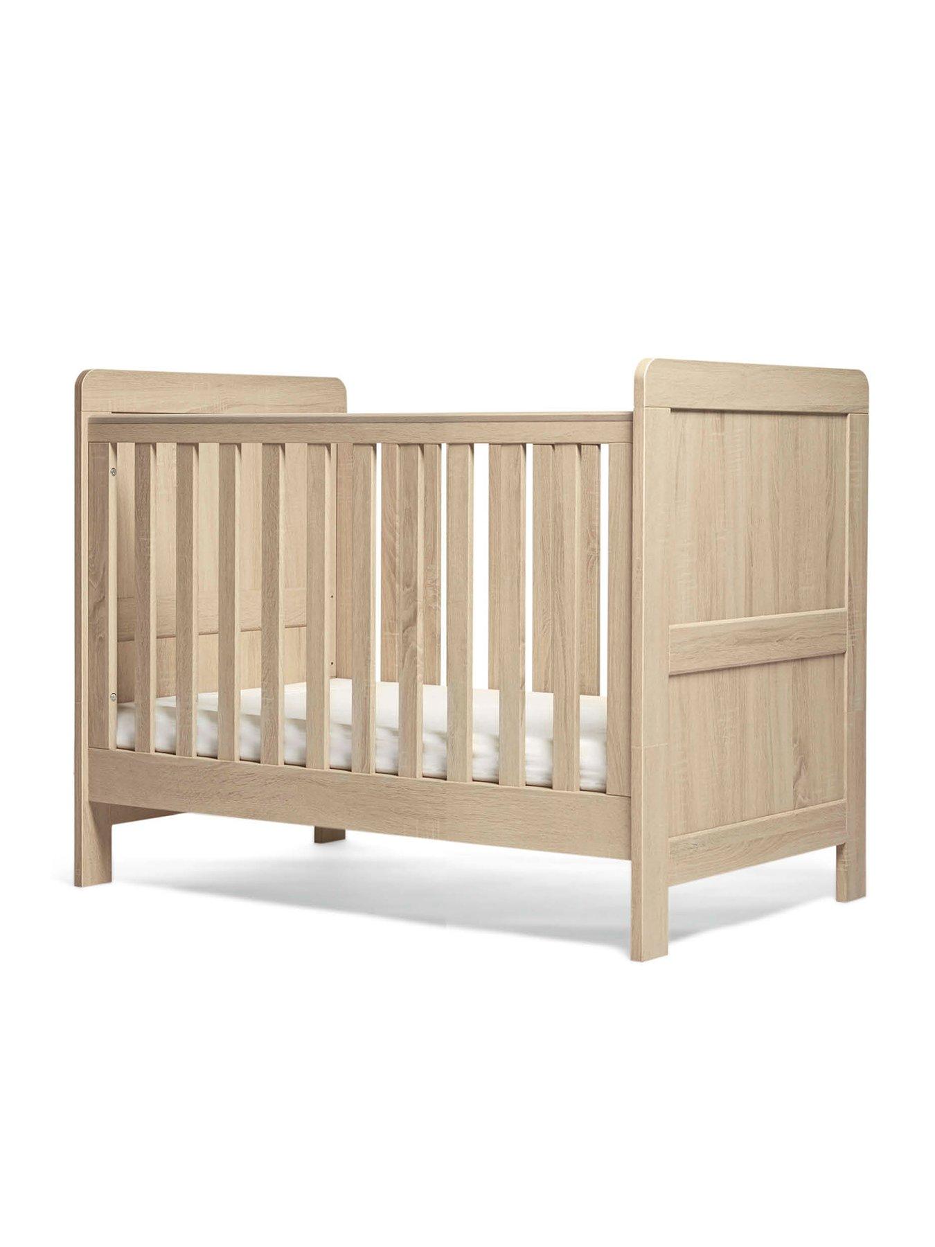 Mamas & Papas Atlas Convertible Cot Set (Convertible Cot  &  Dresser) - Light Oak