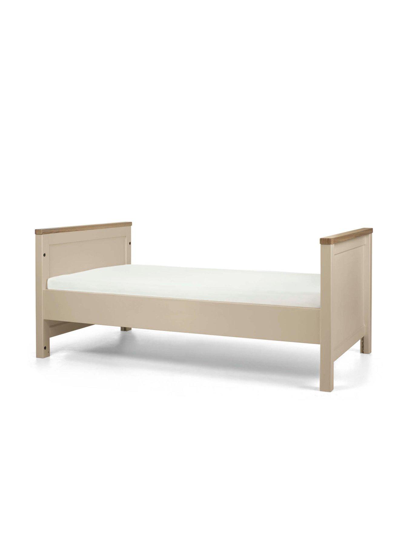 mamas-papas-harwell-convertible-cot-range-convertible-cot-dresser-amp-wardrobe-cashmeredetail