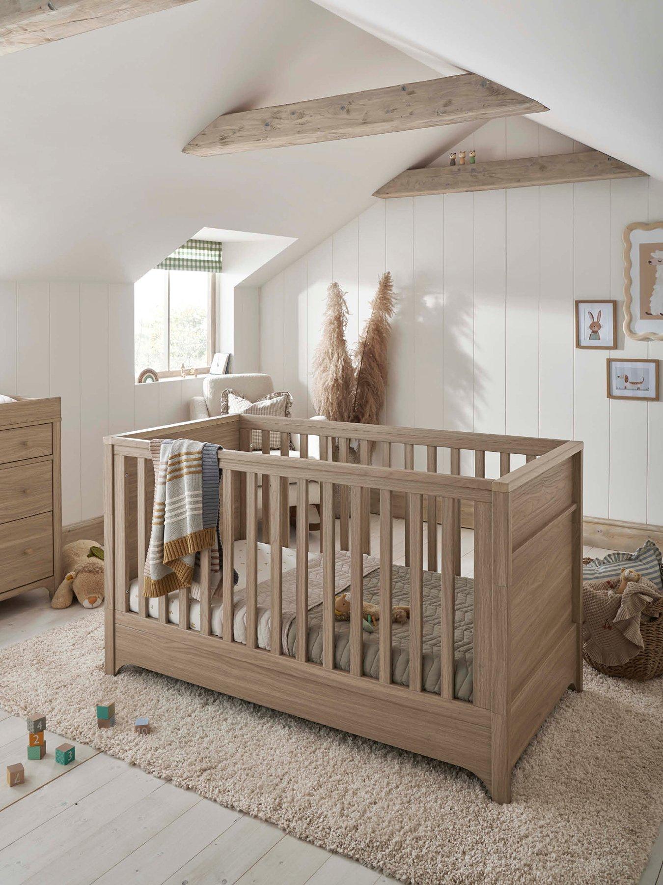 Mamas & Papas Barton Cot Bed