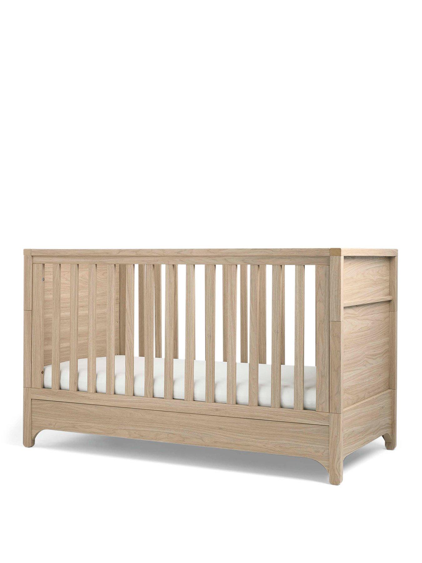 mamas-papas-barton-cot-bedstillFront
