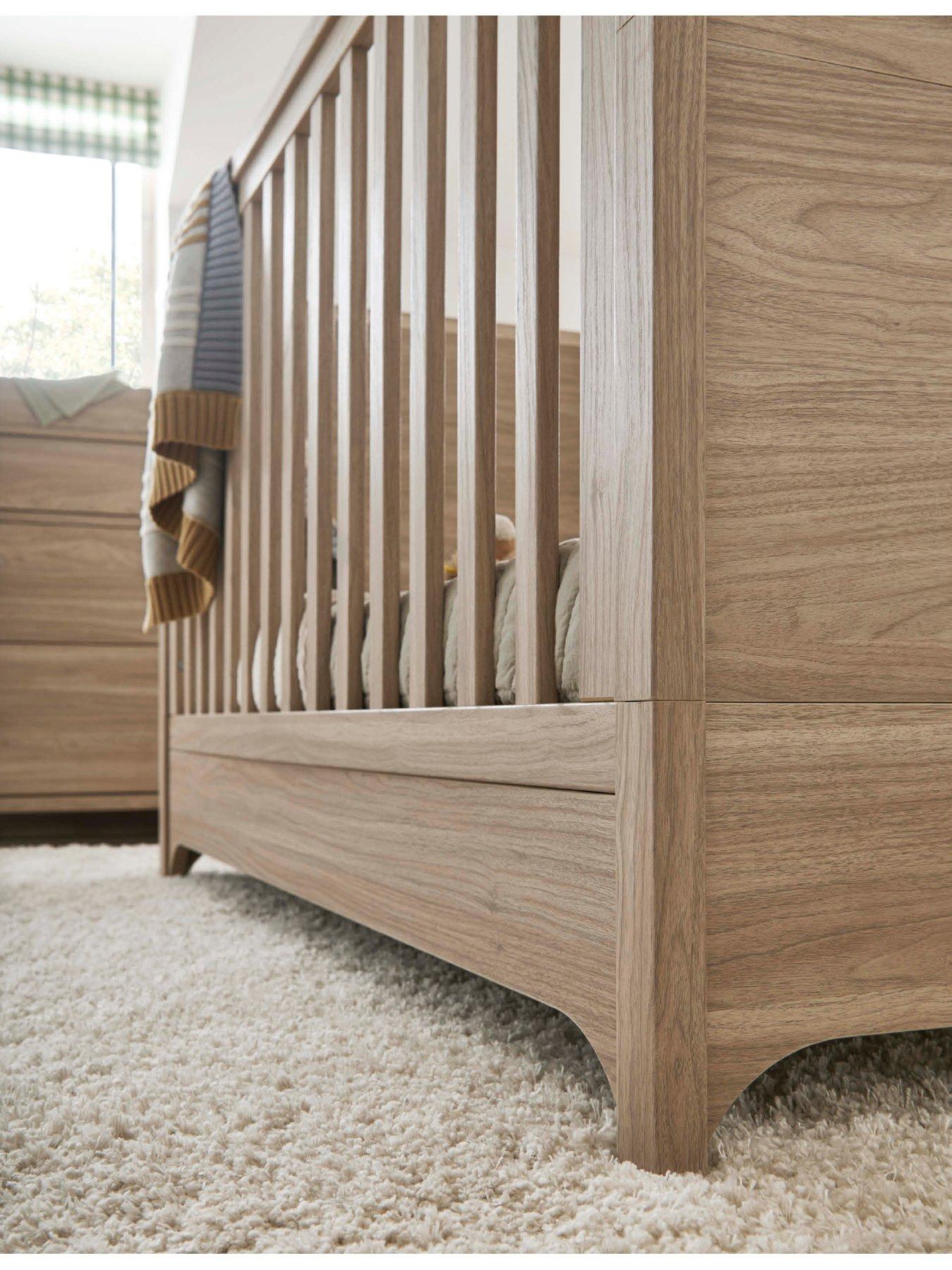 mamas-papas-barton-cot-beddetail