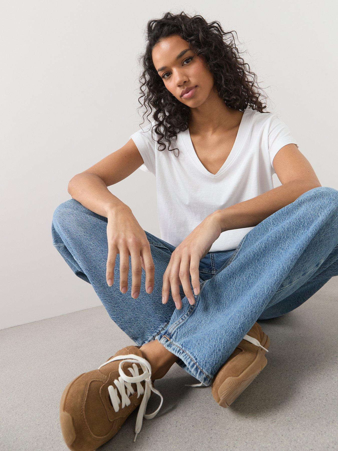 Image 5 of 7 of The Very Collection Womens V-Neck Soft Cotton Jersey T-Shirt - White