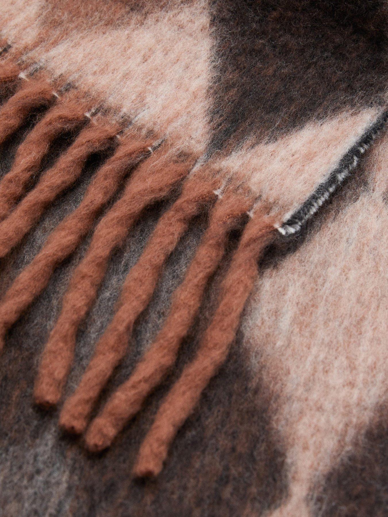 Image 2 of 2 of Mango Diamond Pattern Scarf With Fringes - Brown