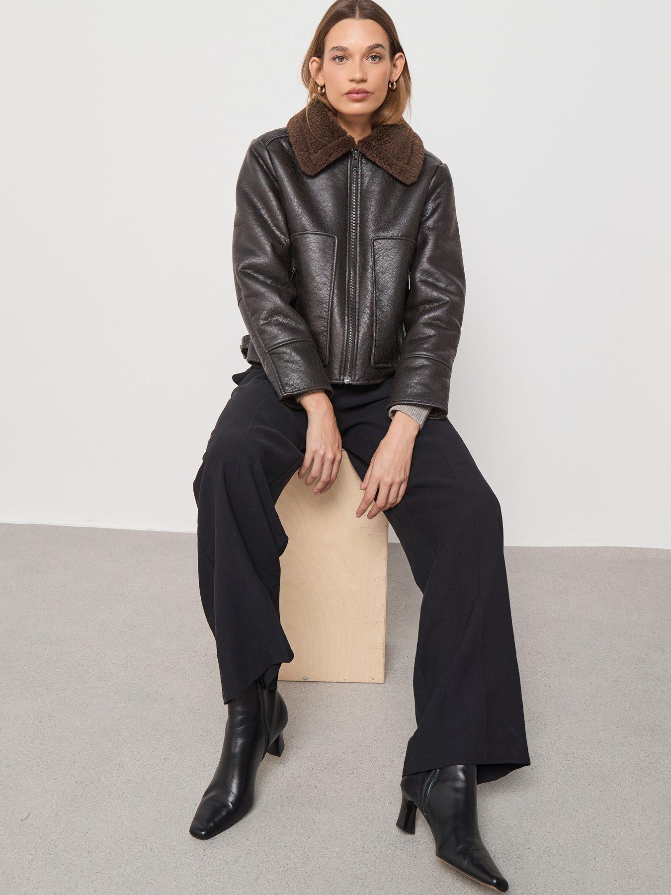 mango-leather-effect-jacket-with-shearling-collaroutfit