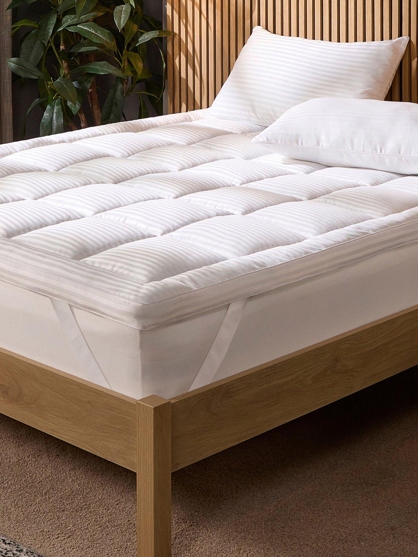 Snuggledown of Norway Luxury Deep Fill Mattress Topper - 5cm