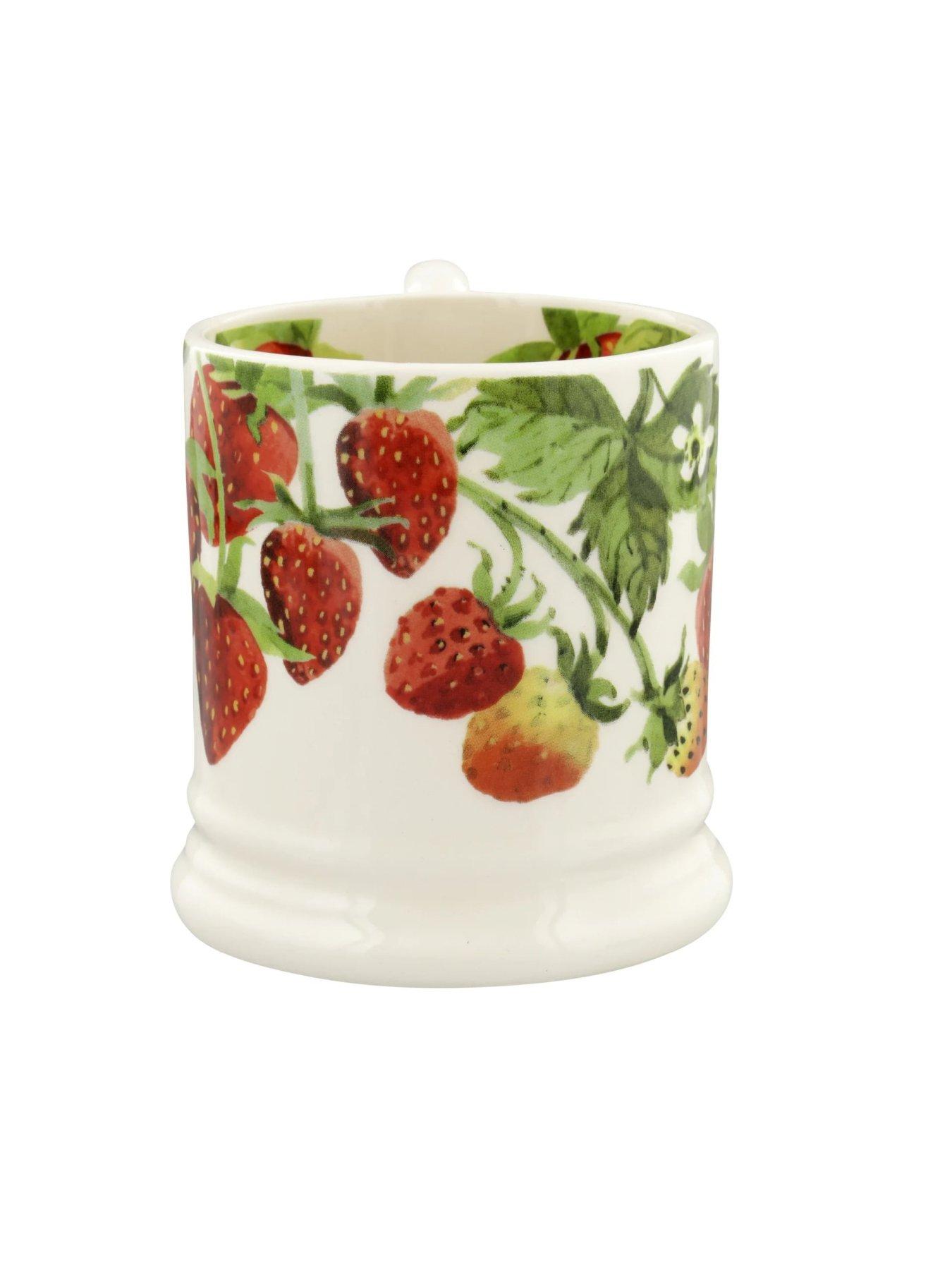 emma-bridgewater-strawberries-single-12-pint-mugoutfit