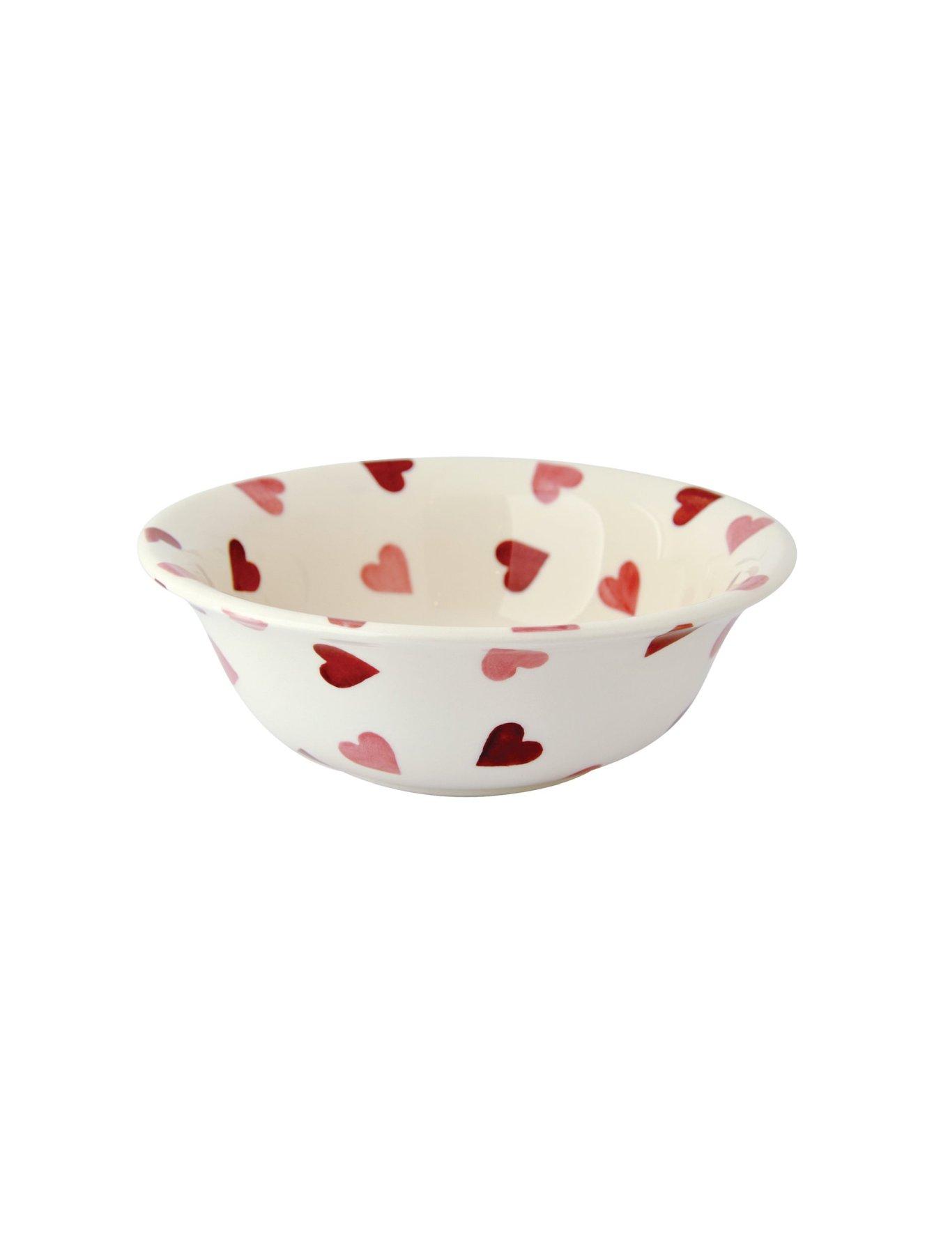 emma-bridgewater-pink-hearts-cereal-bowlfront