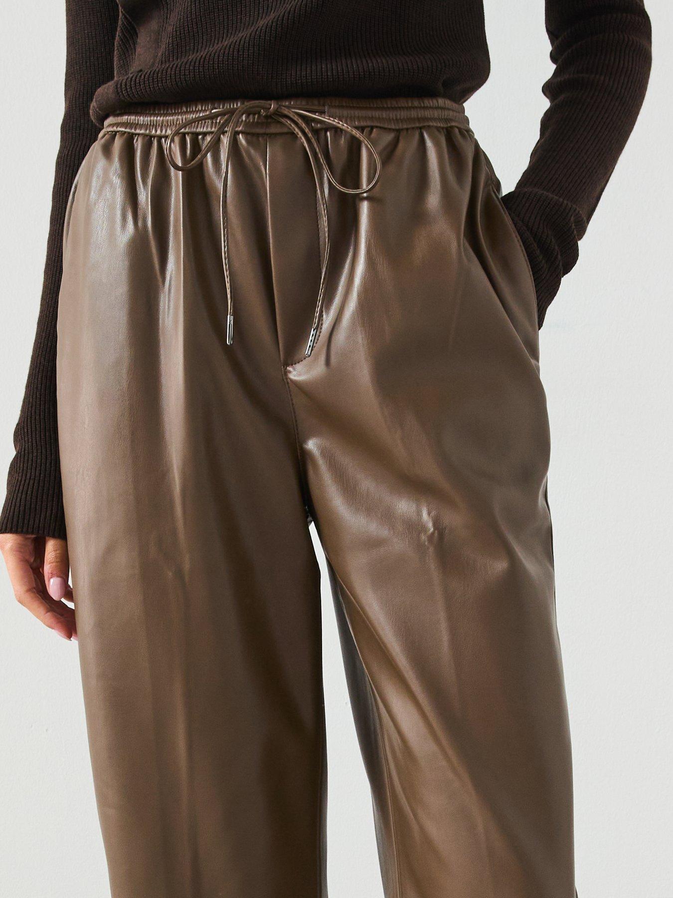 mango-leather-effect-elastic-waist-trousers-greyoutfit