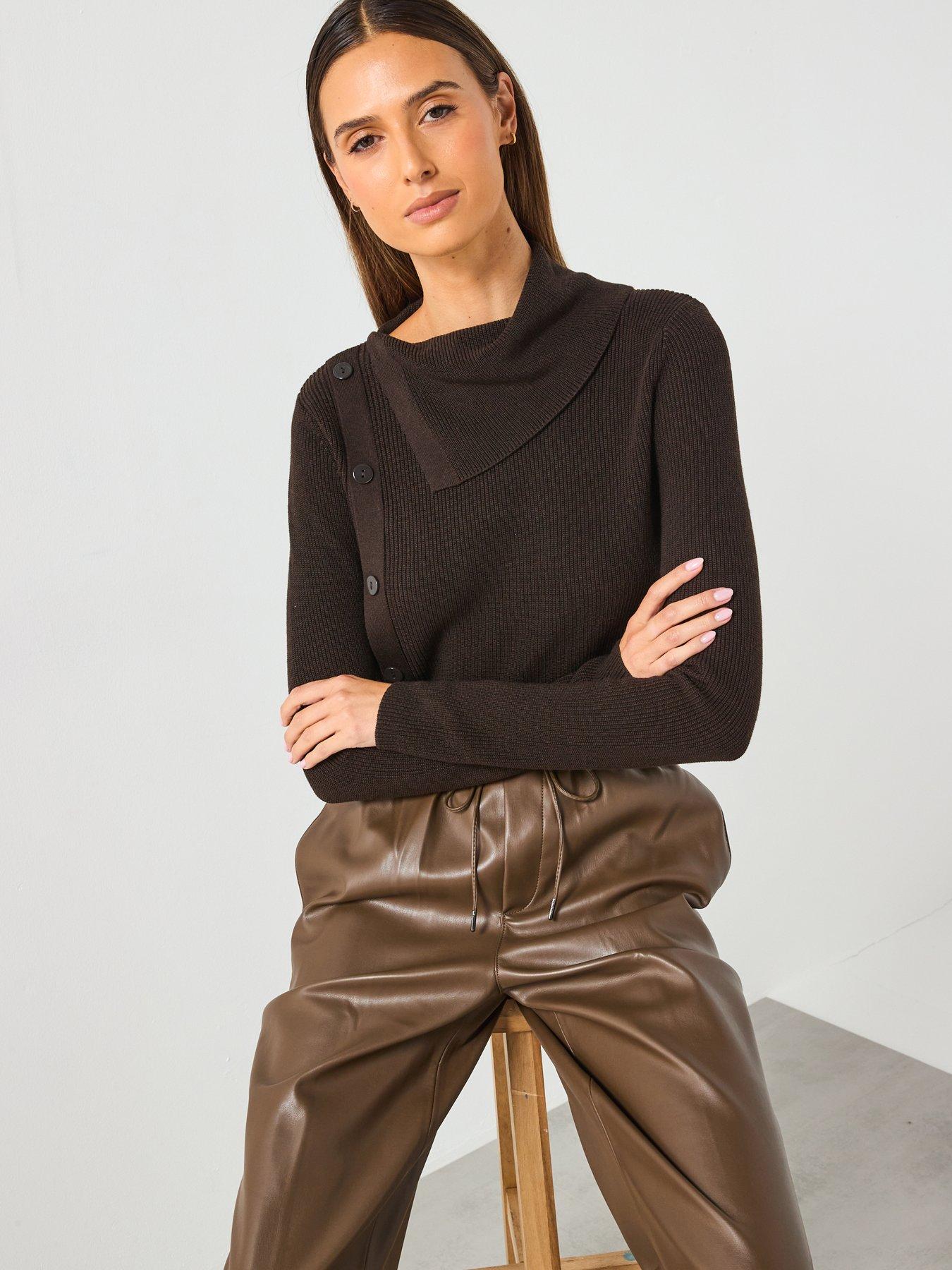 mango-leather-effect-elastic-waist-trousers-greydetail