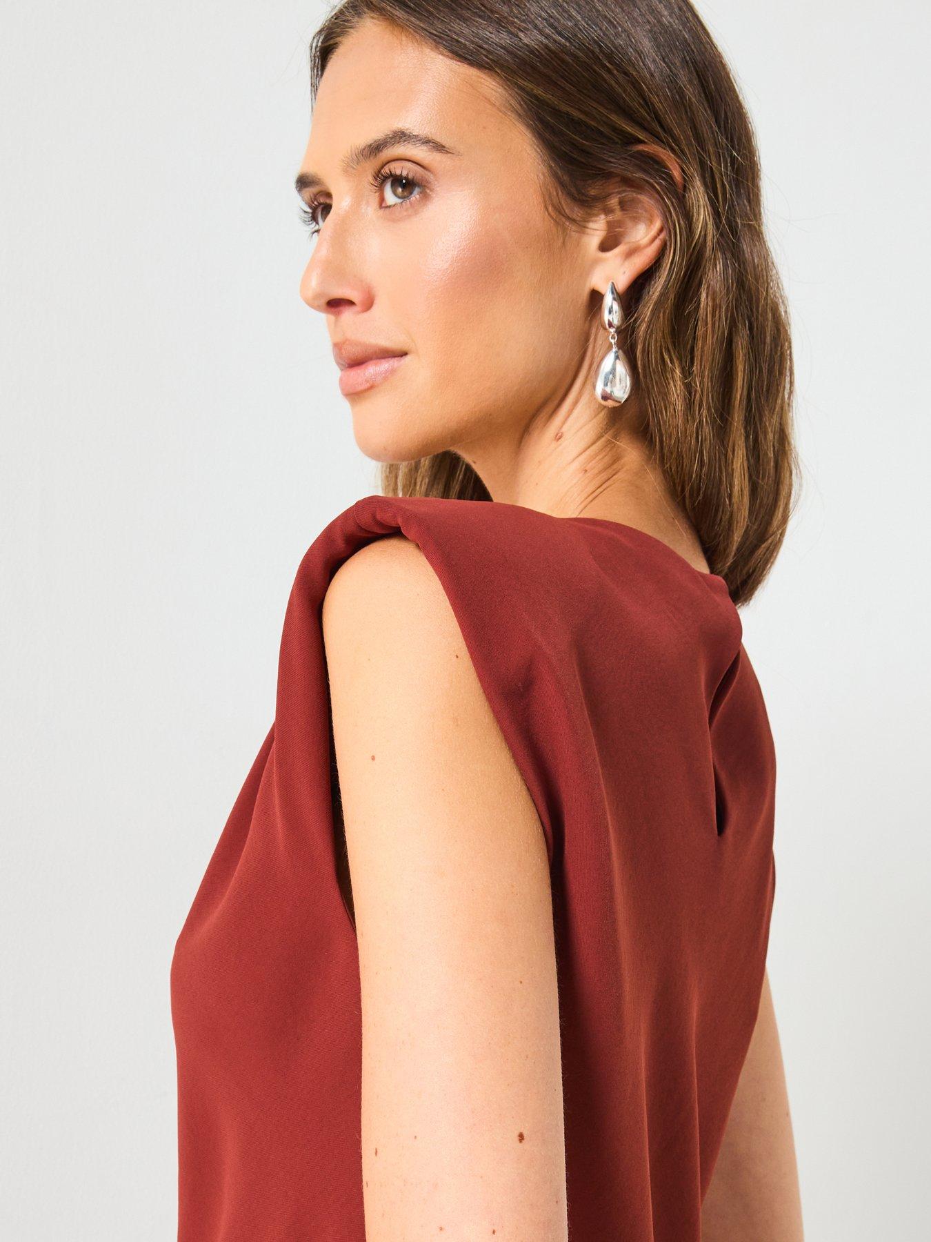 mango-ruched-blouse-with-shoulder-pads-brownoutfit