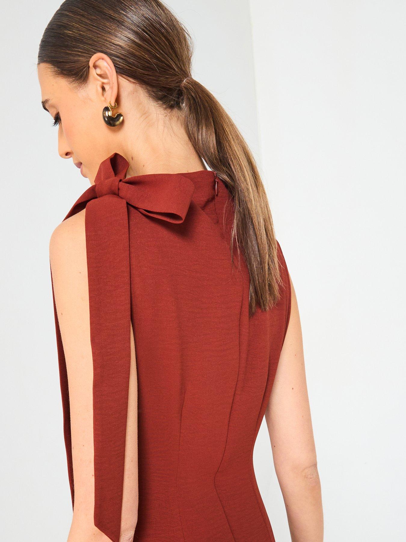 mango-ruched-dress-with-knot-detail-brownoutfit