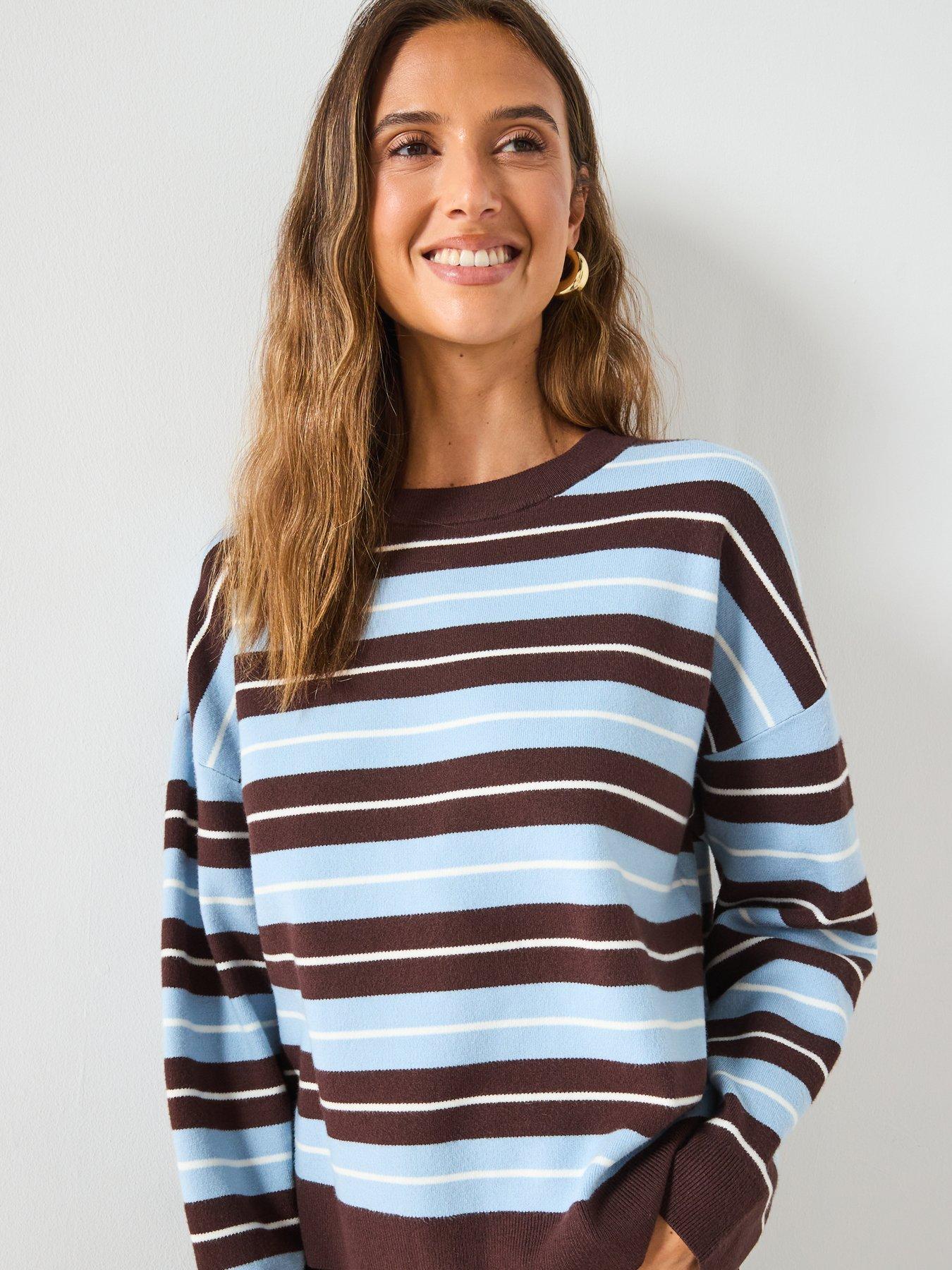 mango-oversized-striped-sweater-brownoutfit