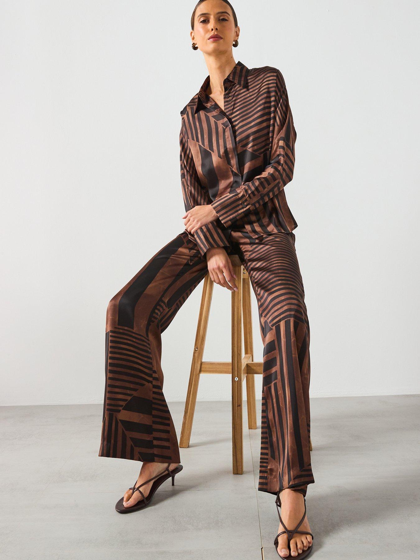 Image 4 of 6 of Mango Satin Striped Trousers - Brown