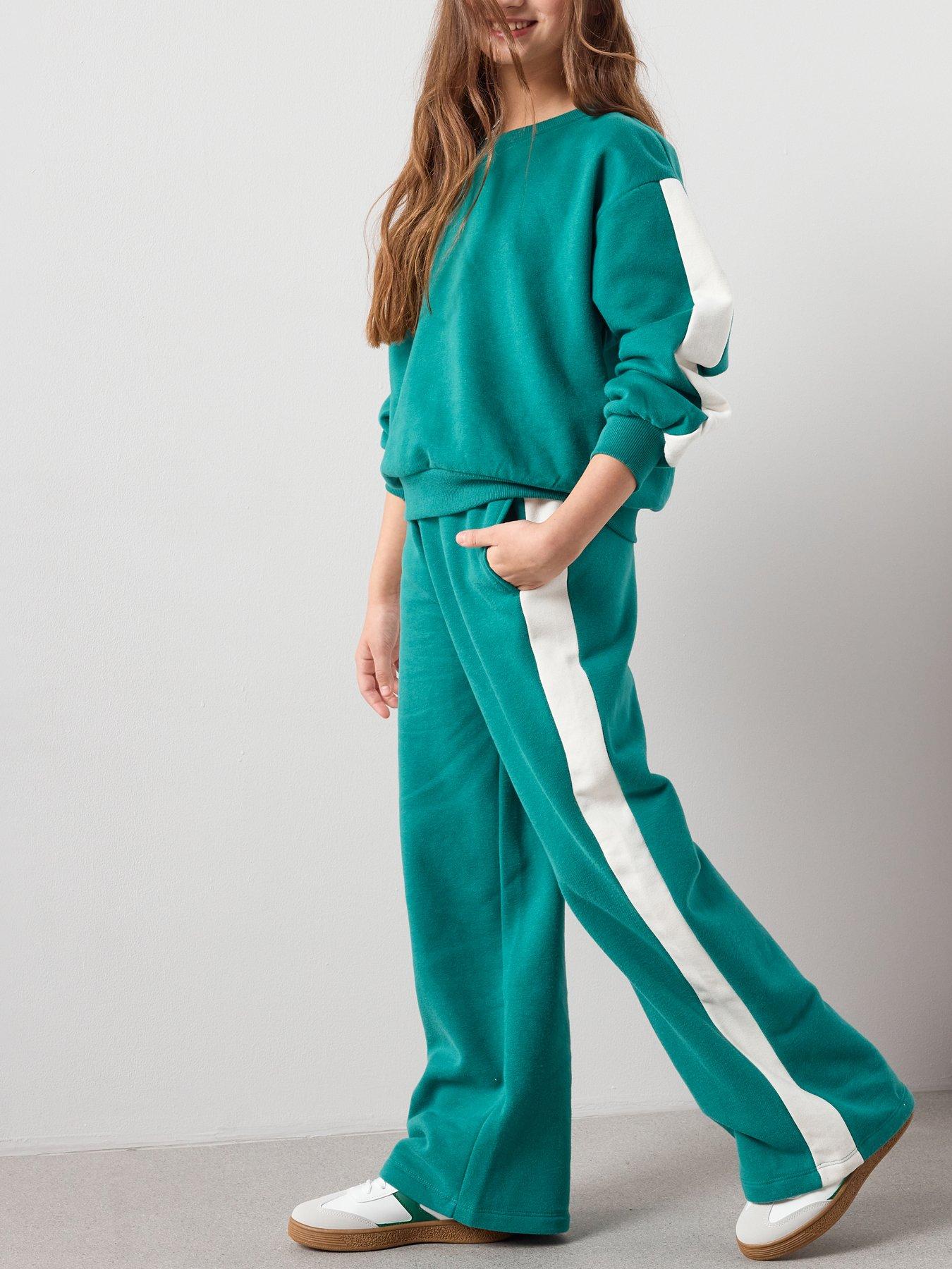 Image 6 of 6 of The Very Collection Girls Sweat with Side Stripes