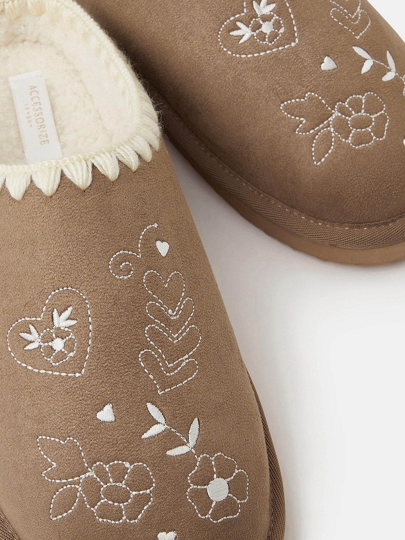 accessorize-heart-embroidered-mule-slippers-brownoutfit
