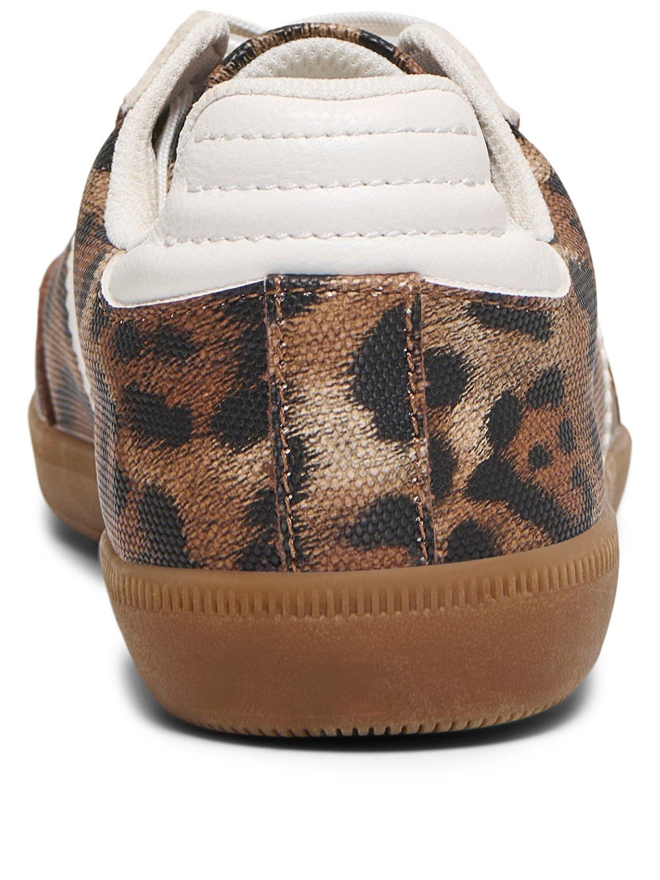 only-amber-trainers-brownback