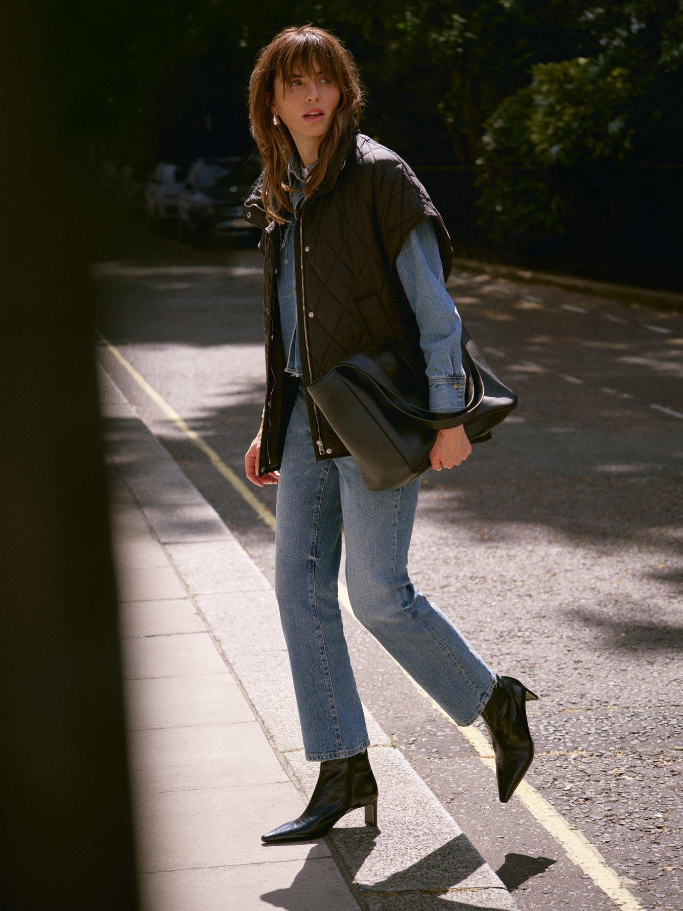 mint-velvet-quilted-oversized-gilet-blackback