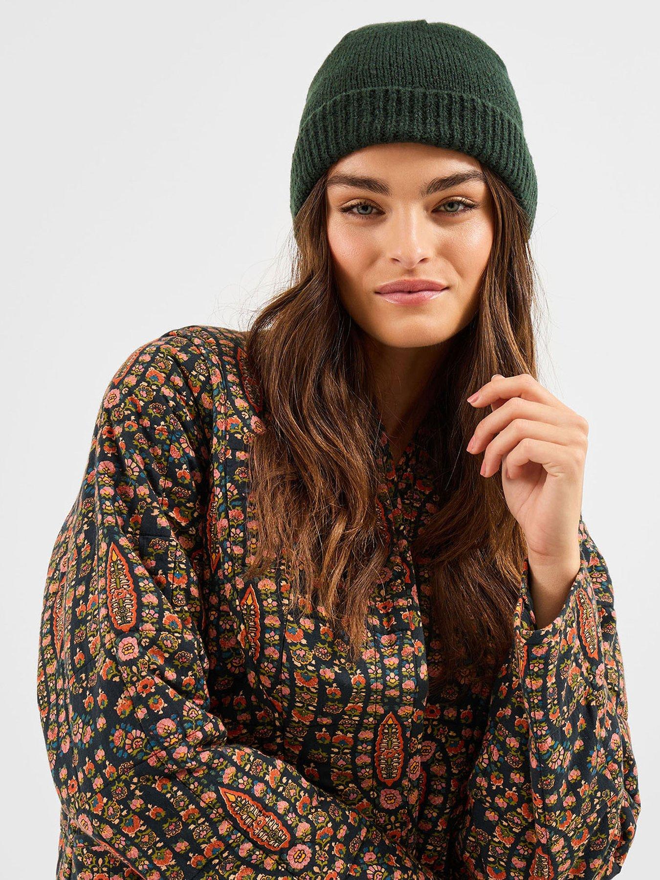 accessorize-plain-beanie-hat-blackstillFront