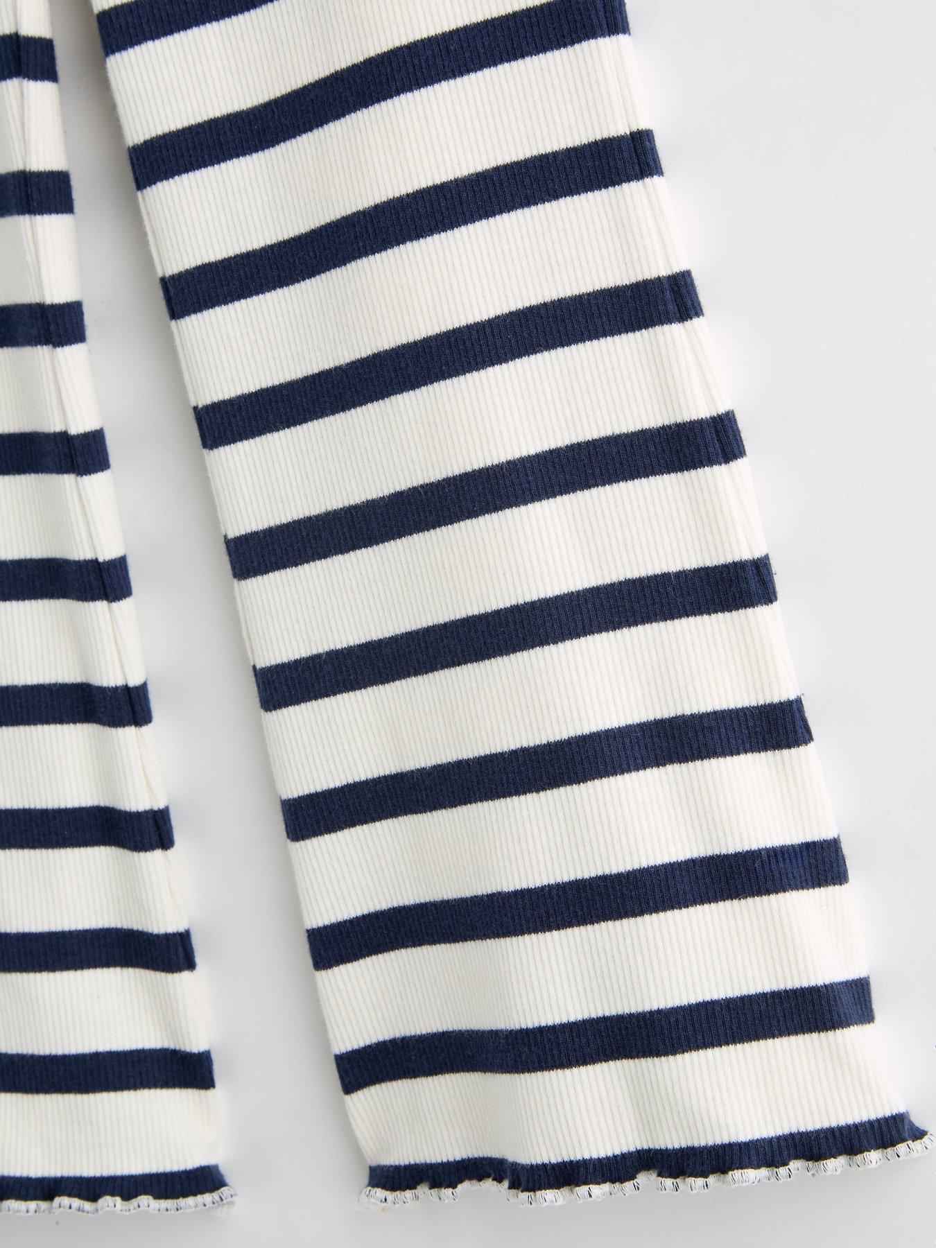 Image 4 of 4 of The Very Collection Girls Matching Set Flare Legging - Stripe