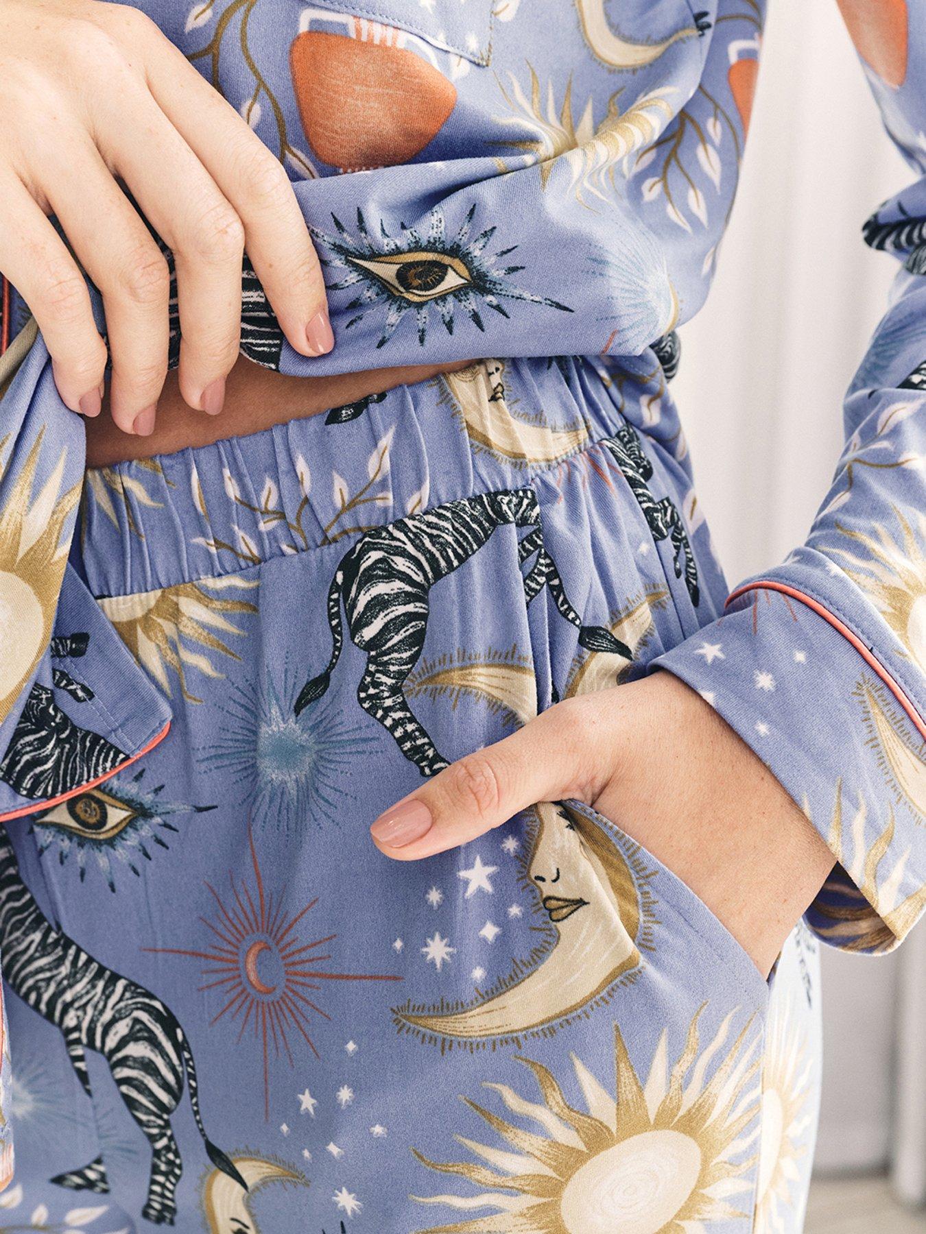 chelsea-peers-chelsea-peers-celestial-zebra-print-button-up-long-pyjama-set-lilacback