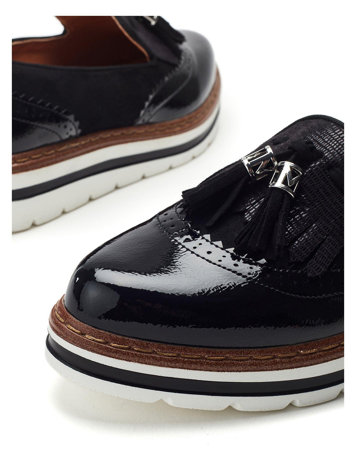 moda-in-pelle-ellee-loafers-blackoutfit