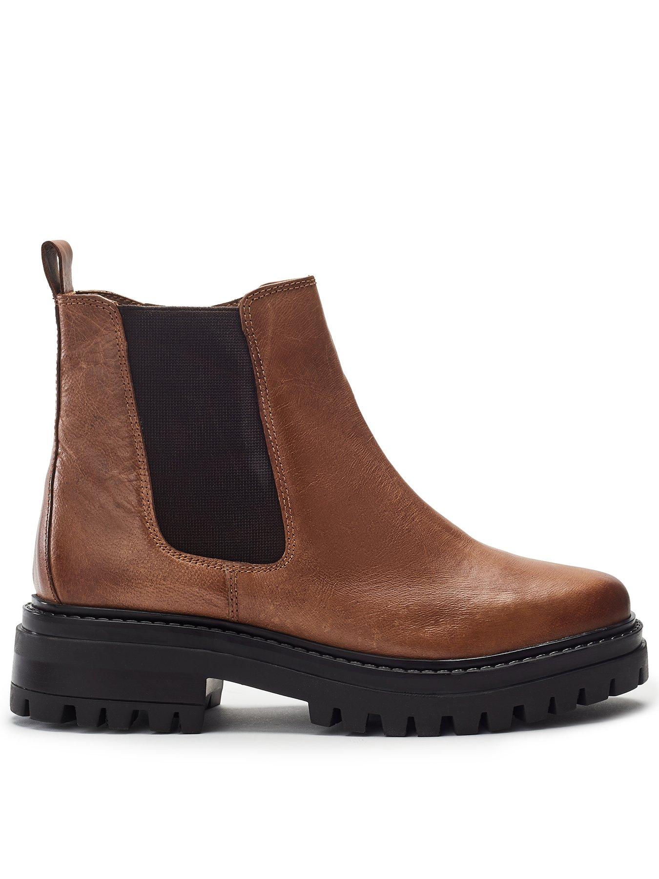 Moda In Pelle Odasia Leather Chelsea Boots - Tan