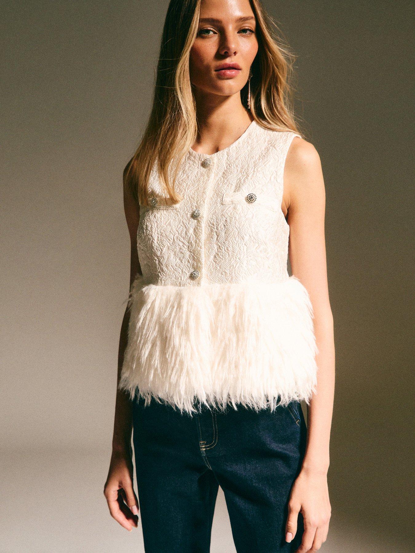 New Look Faux Fur Hem Sleeveless Waistcoat Top - Beige