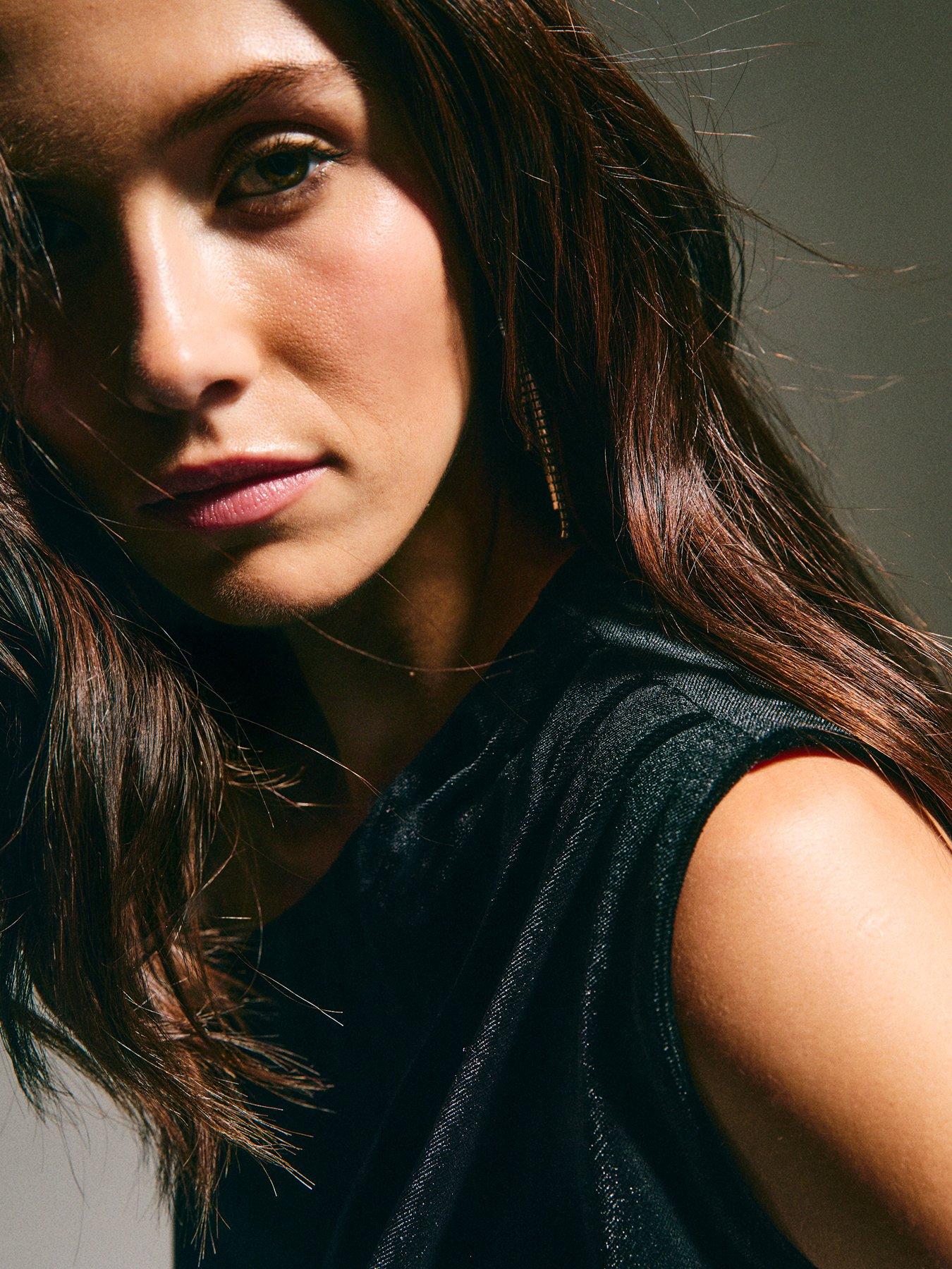 new-look-black-velvet-off-the-shoulder-ruched-topdetail