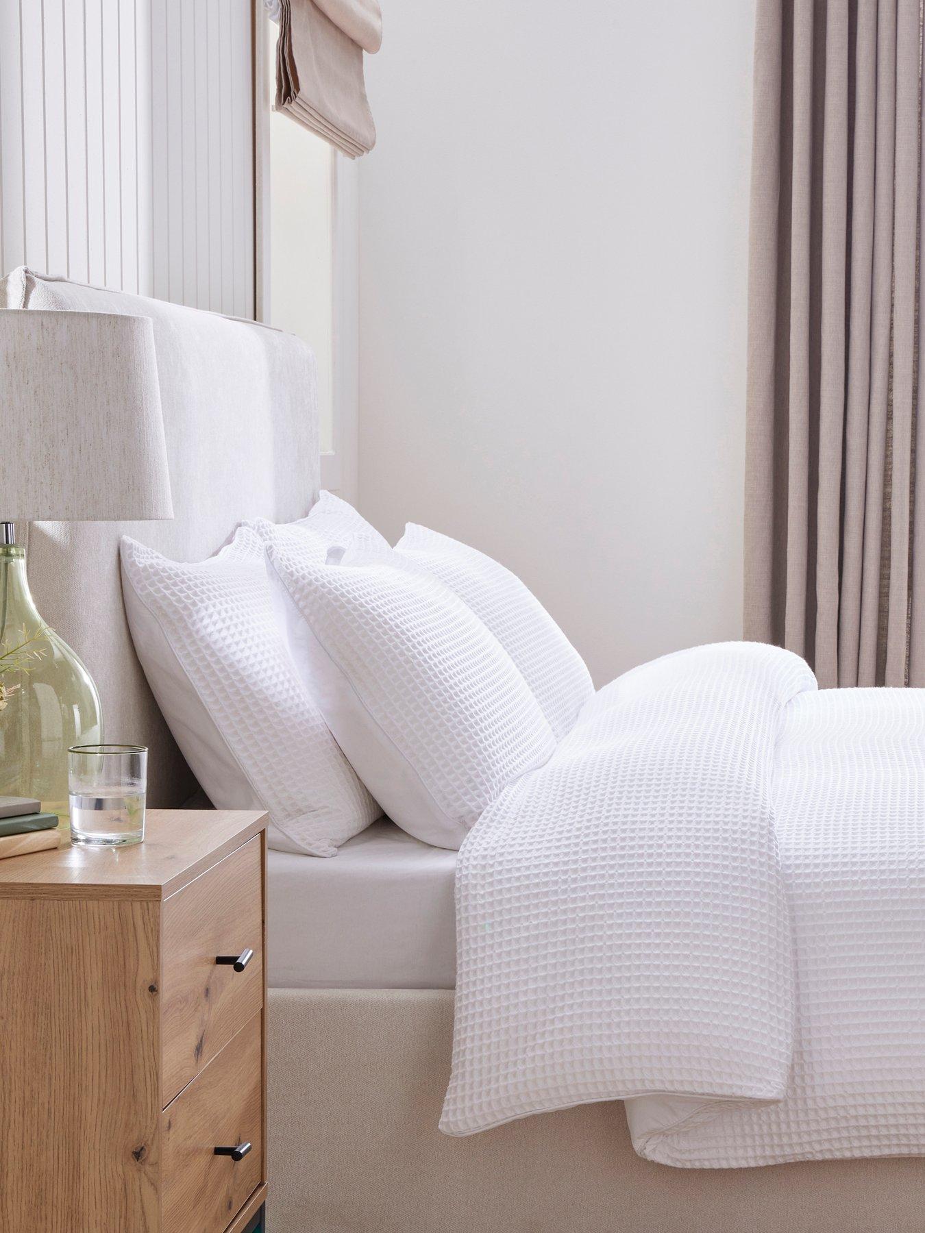 dusk-portofino-waffle-white-pillowcase-pairfront