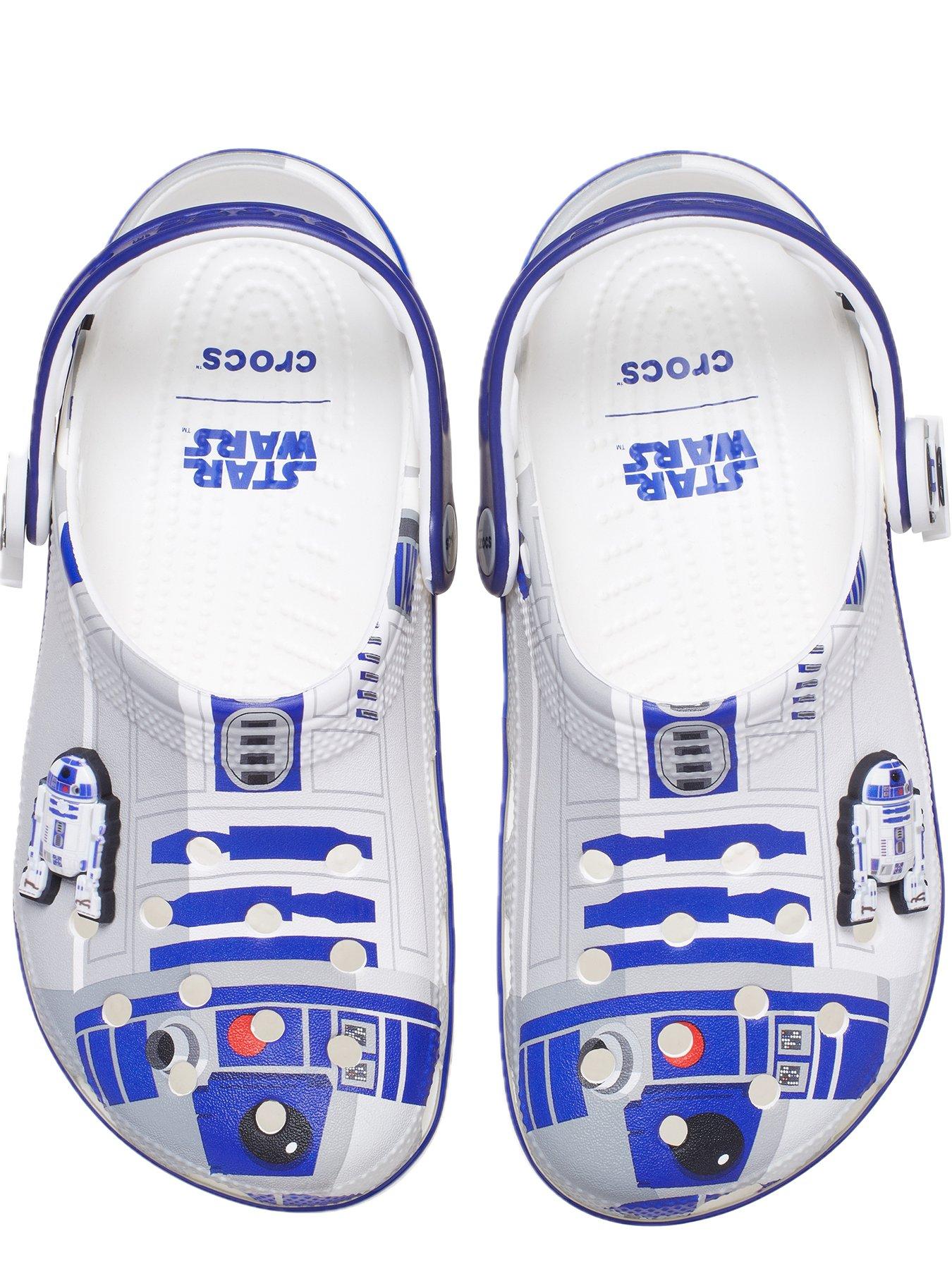 crocs-mens-classic-start-wars-r2d2-clog-sandal-multioutfit