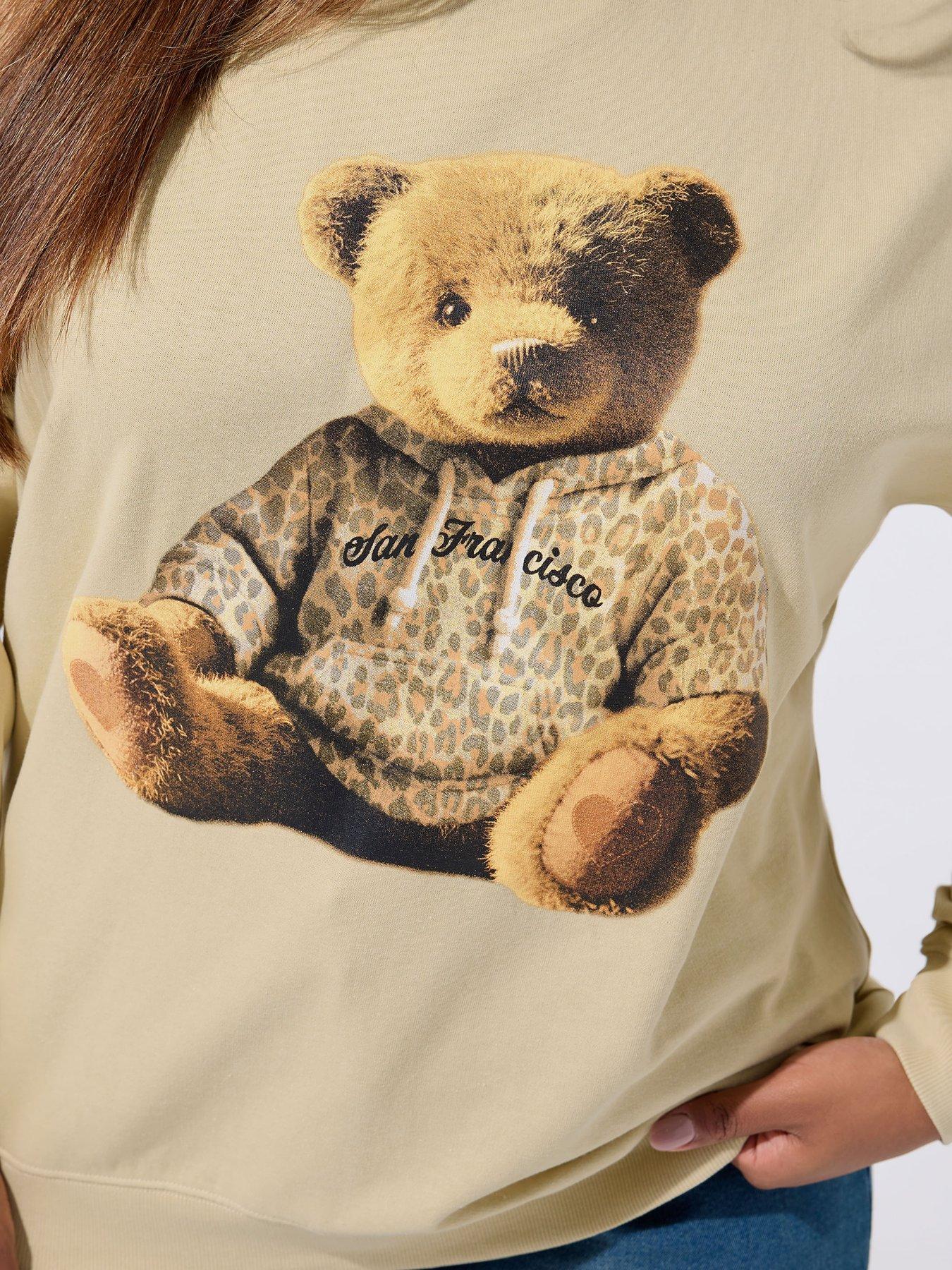 yours-curve-teddy-graphic-sweatshirt-naturaloutfit