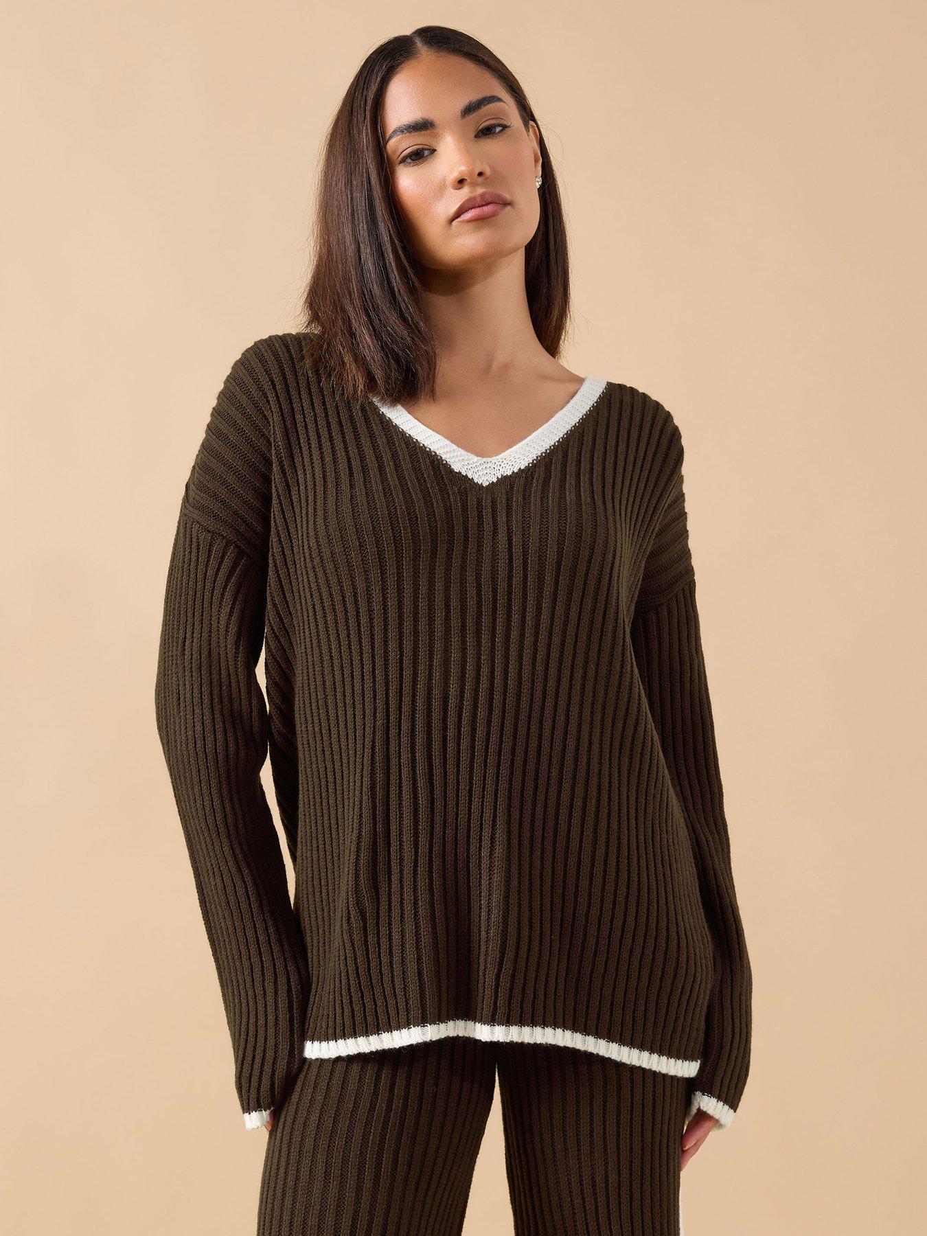 pixiegirl-petite-tipped-v-neck-jumper-brown