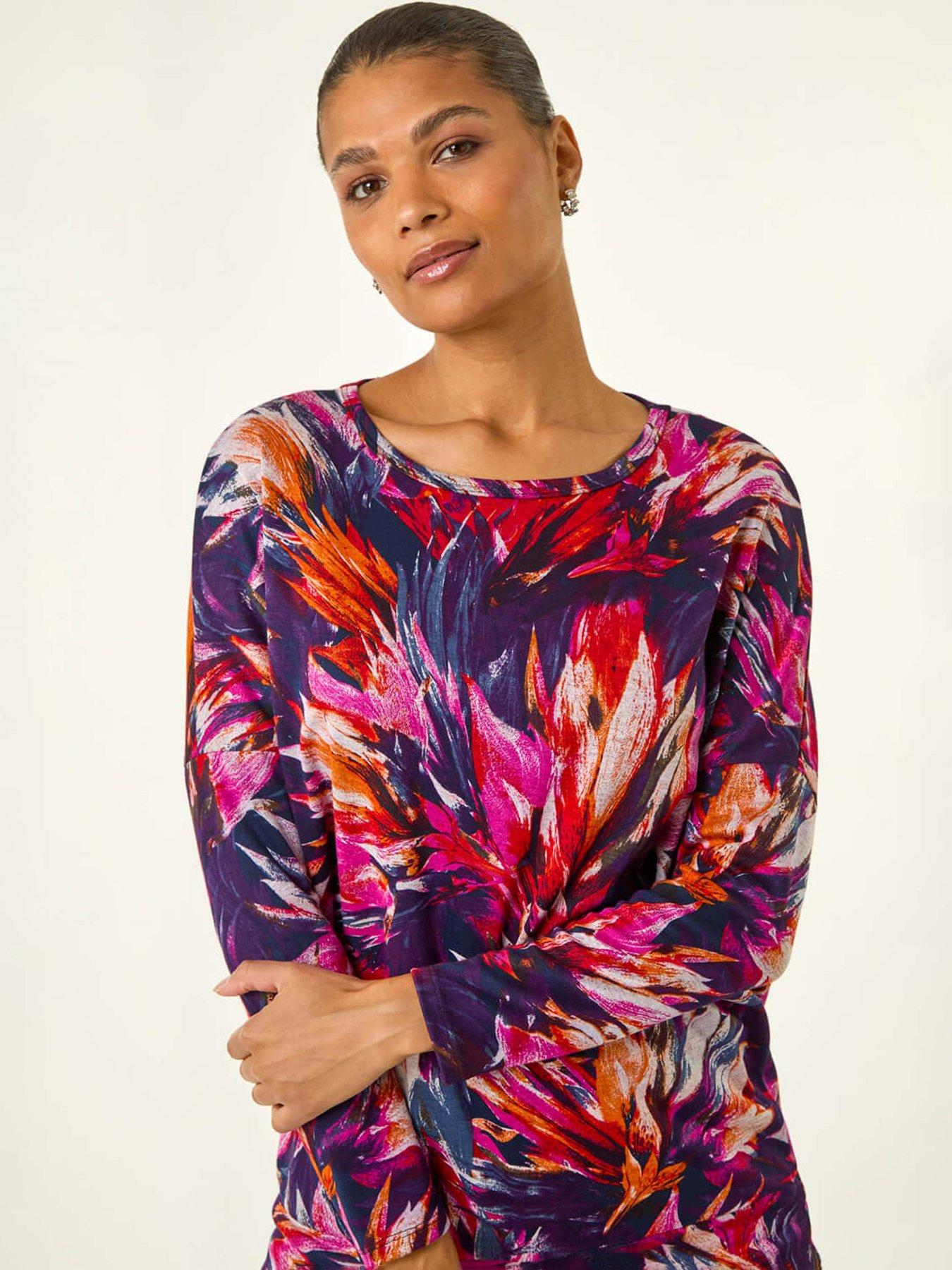 roman-printed-bubble-top-navyoutfit