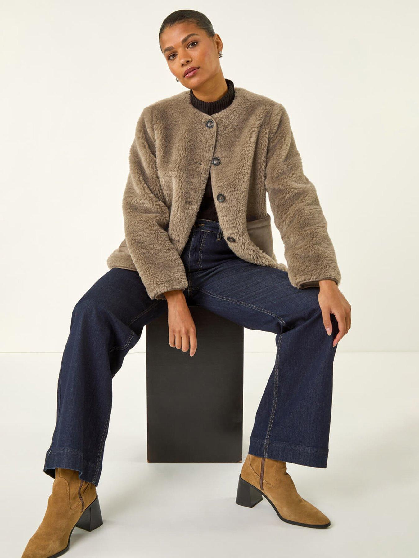 roman-faux-fur-borg-pocket-front-jacket-beigeoutfit