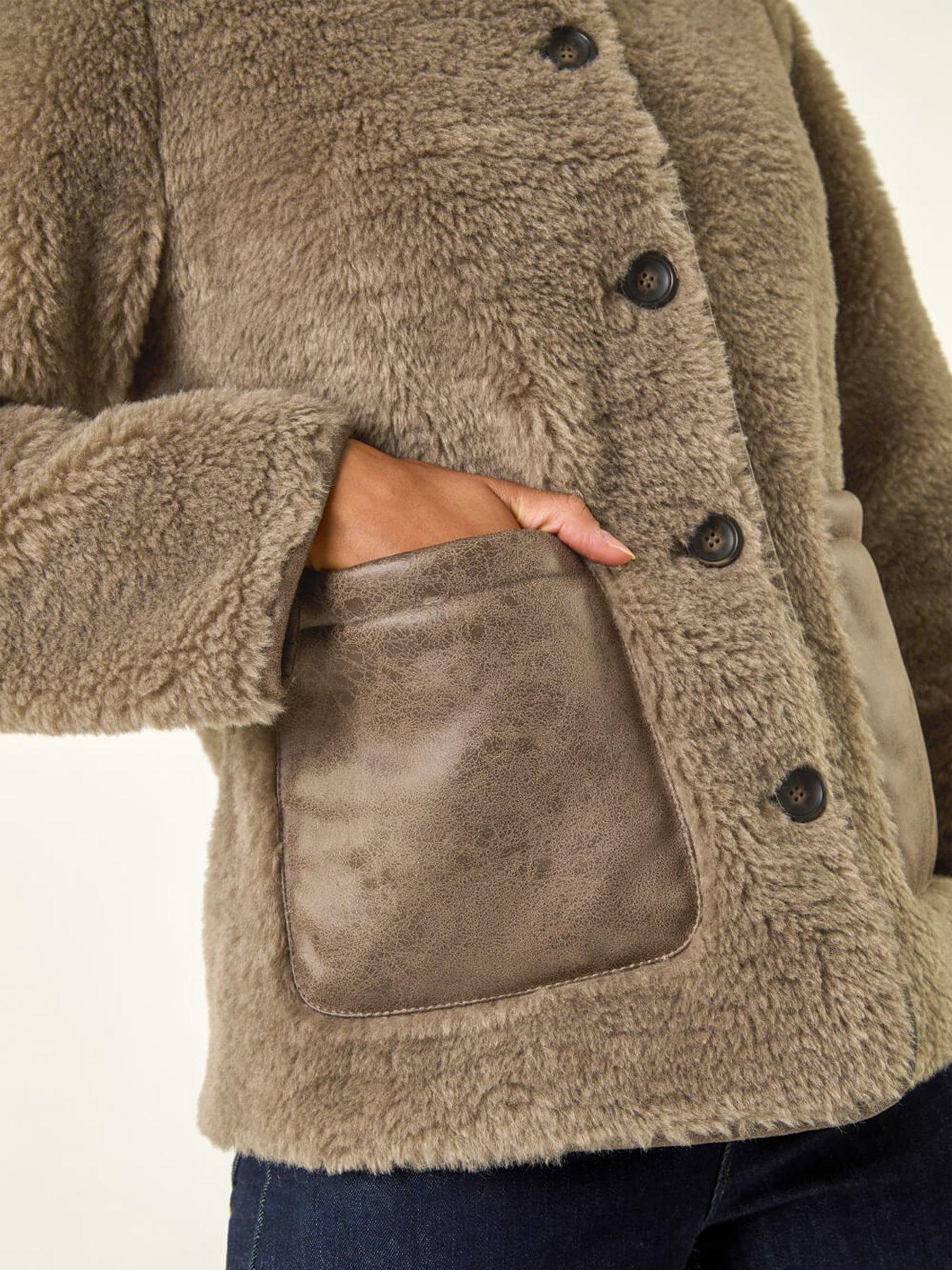 roman-faux-fur-borg-pocket-front-jacket-beigedetail