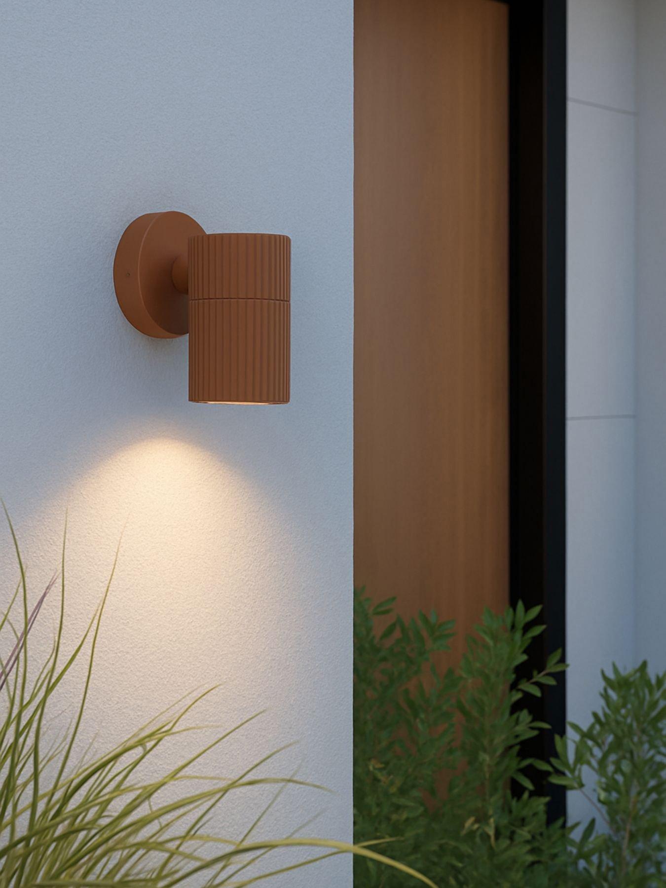 Eglo EGLO Tomelloso Modern Outdoor Wall Light Rust-Coloured