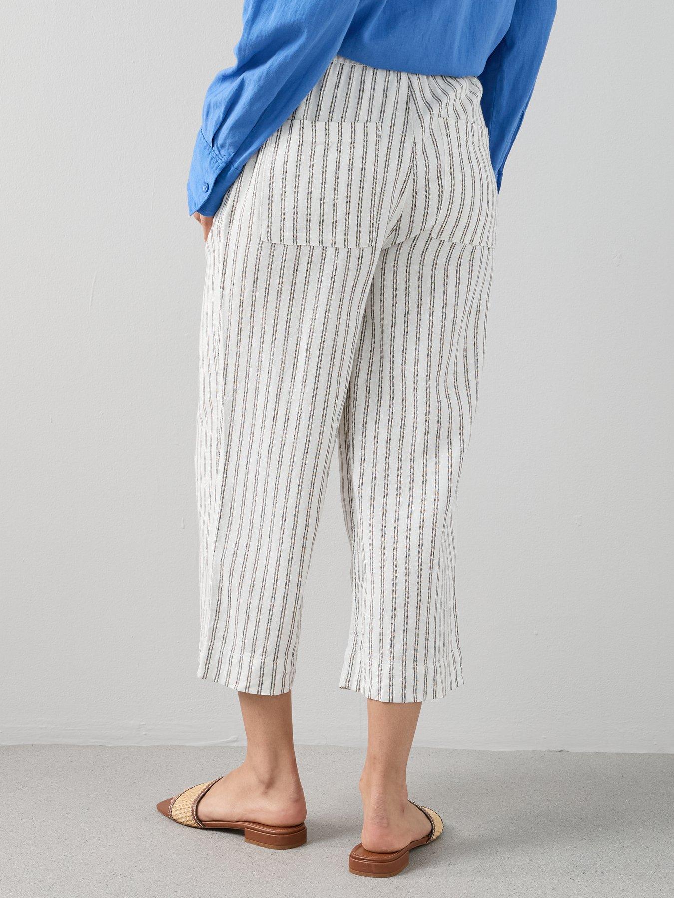 Image 2 of 7 of The Very Collection Linen Blend Cropped Trouser