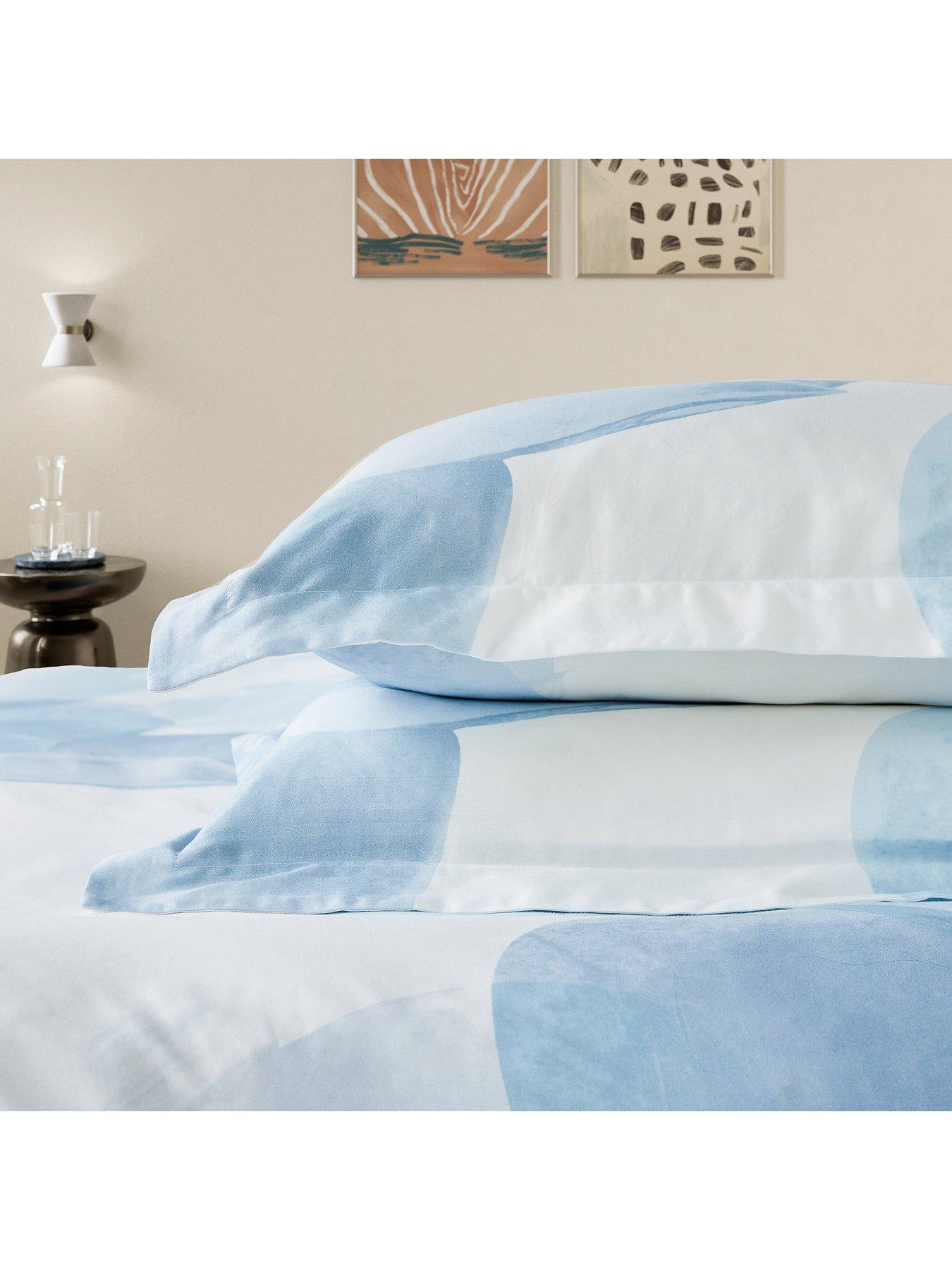 ted-baker-photo-magnolia-duvet-cover-set-bluedetail