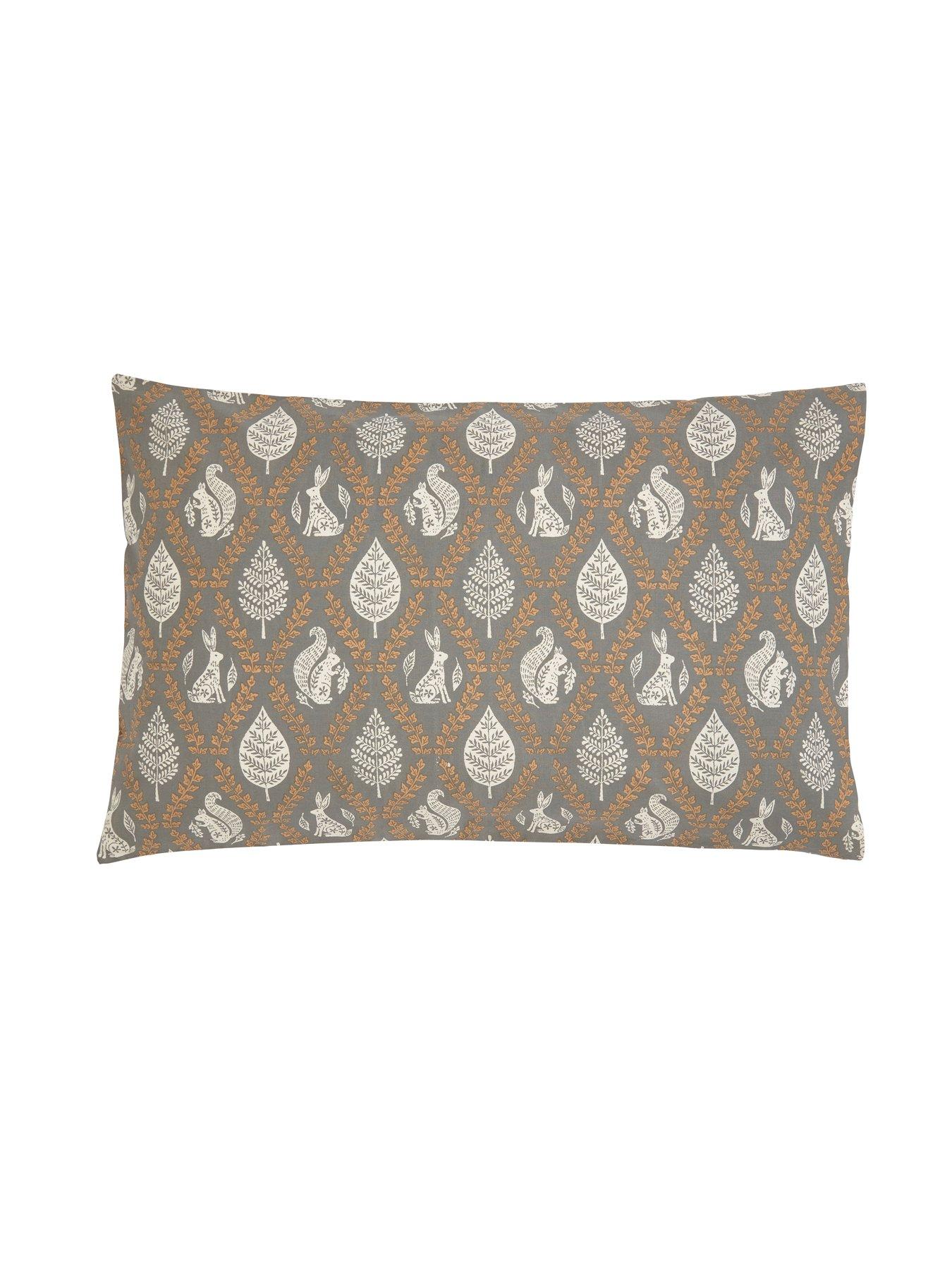 helena-springfield-woodland-trellis-duvet-cover-set-graphitecopperback