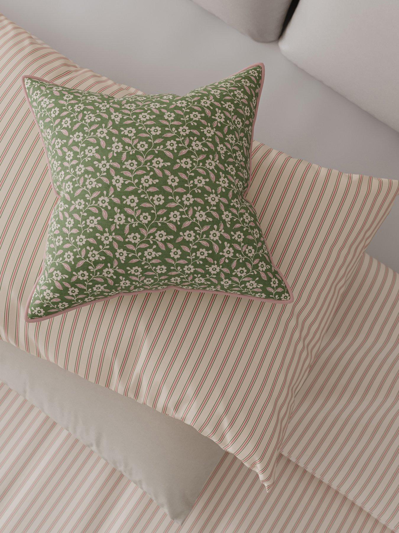 helena-springfield-folk-ditsy-cushion-45x45-cmfront