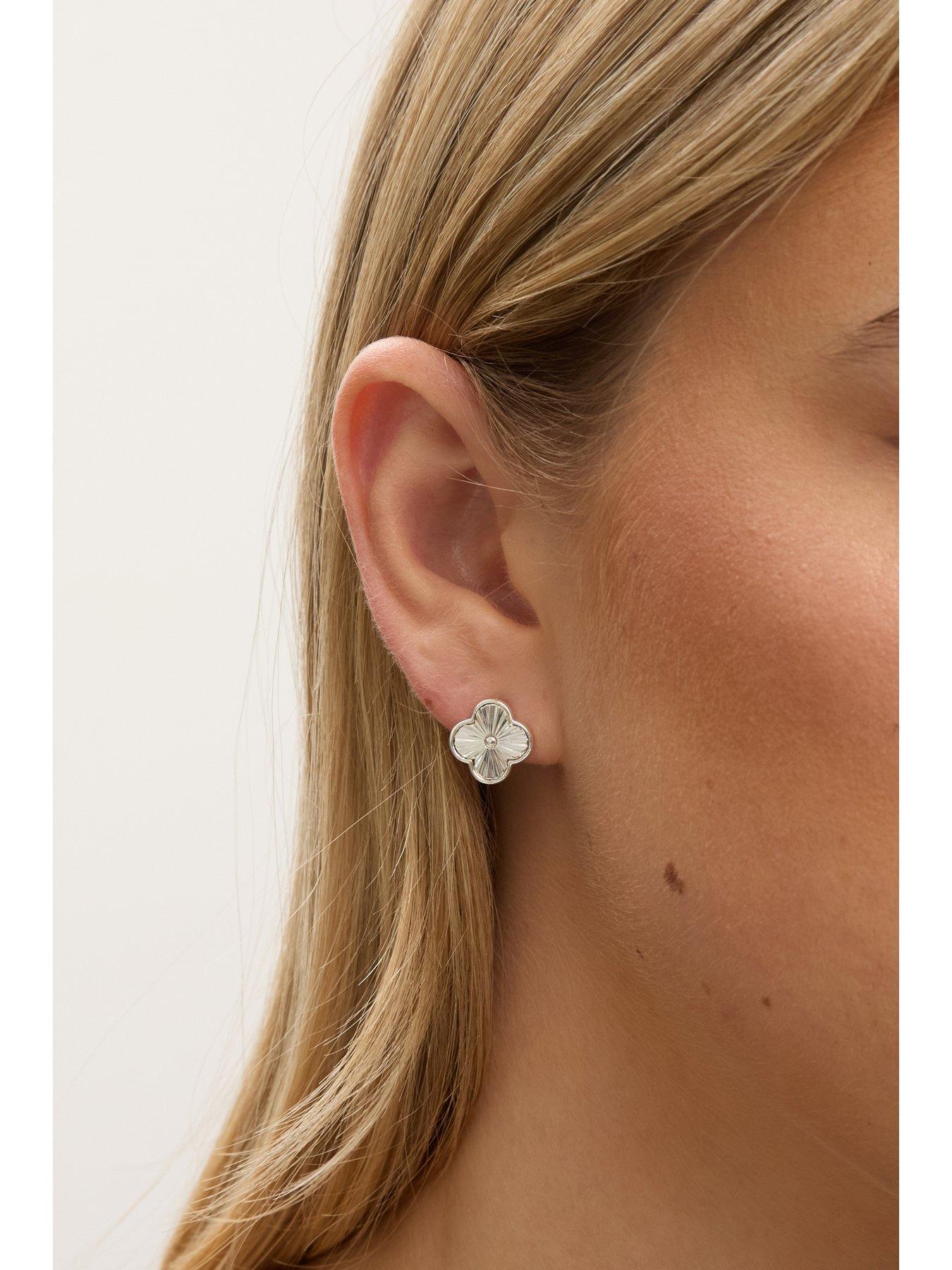 jon-richard-jon-richard-silver-plated-diamond-cut-clover-earringsstillFront