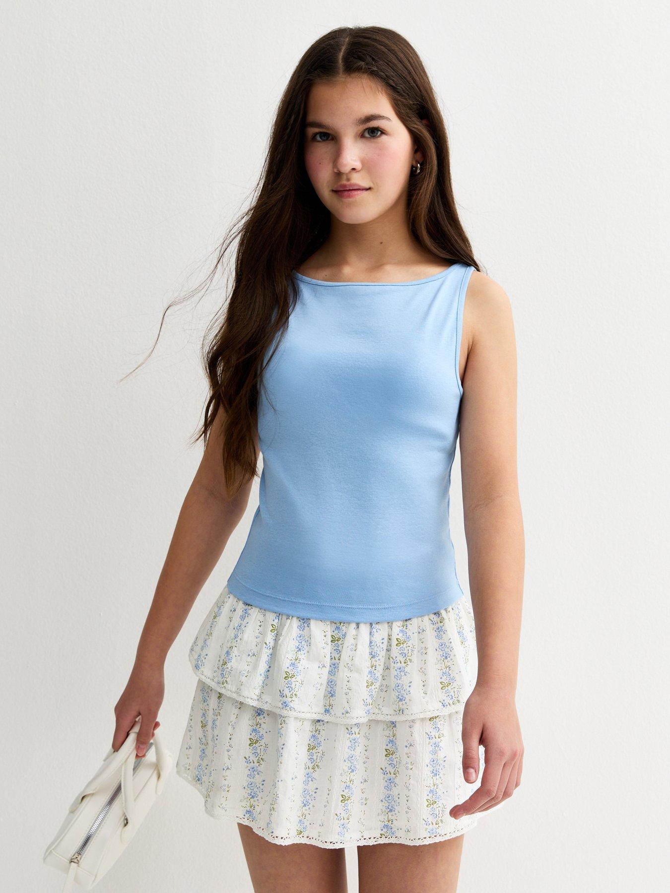 Image 4 of 5 of New Look 915 Girls Floral Rara Skort - White