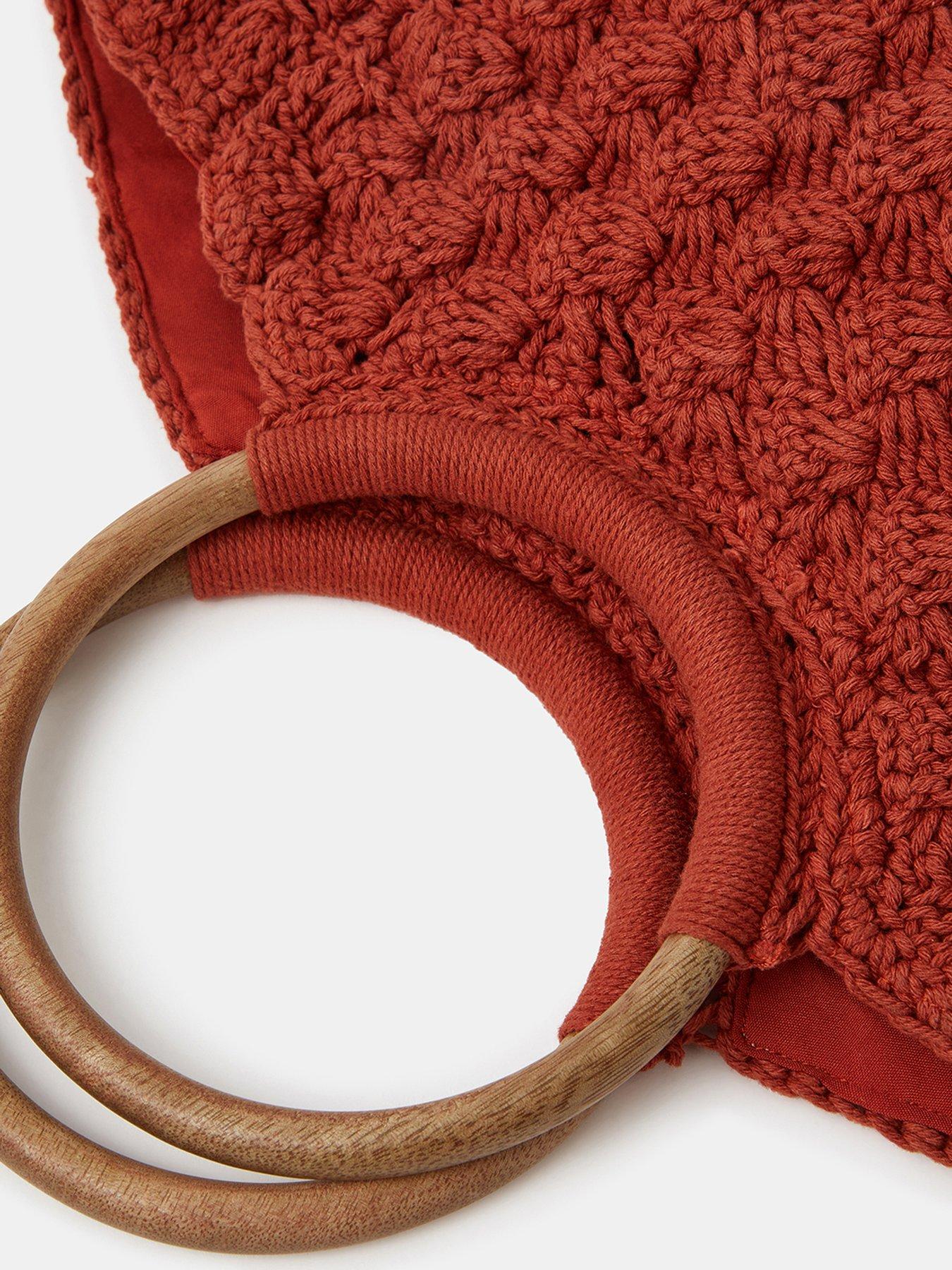 accessorize-wooden-macrame-handheld-bag--orangedetail