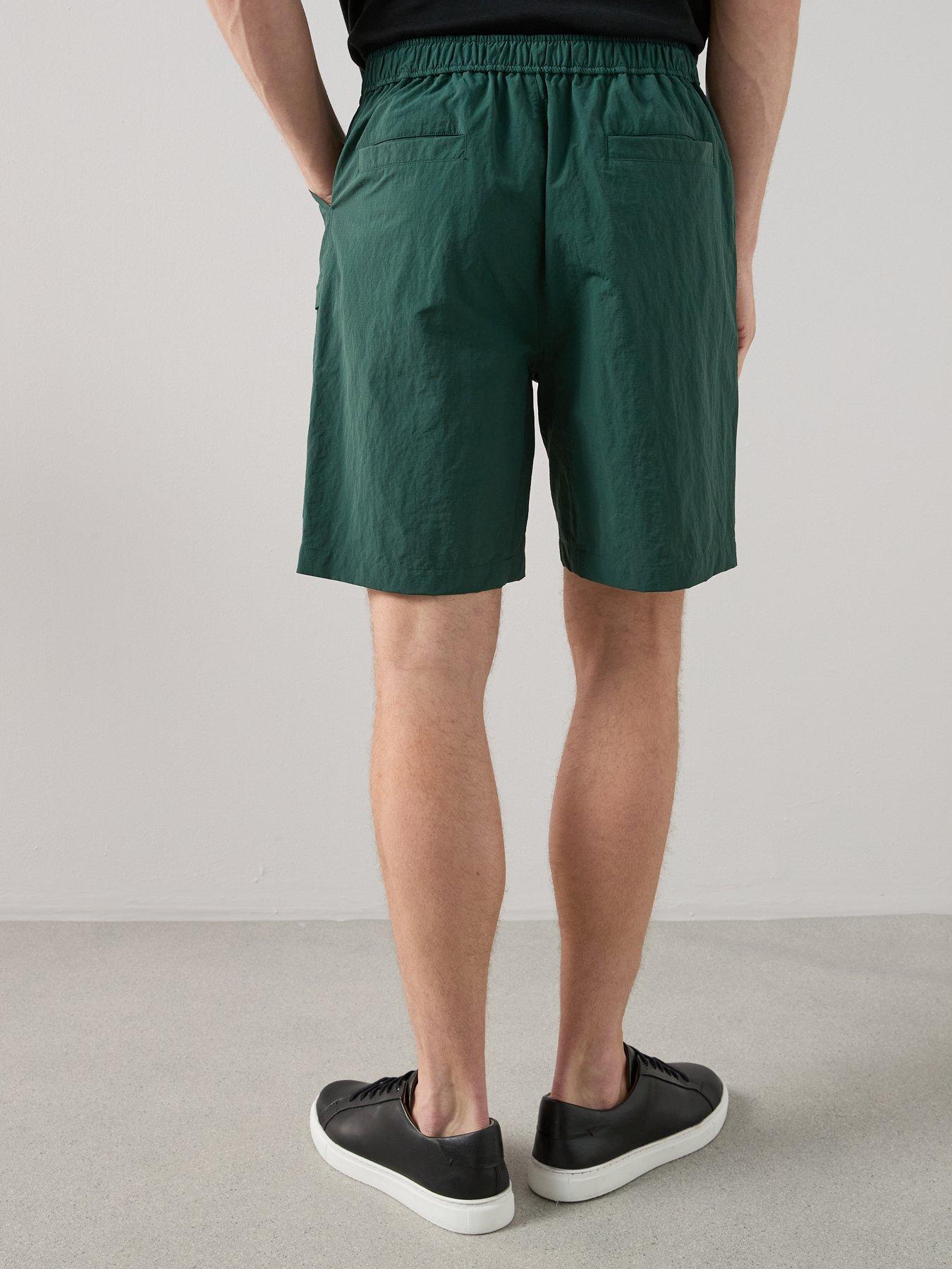 the-very-collection-tech-double-pocket-cargo-shorts-greenstillFront