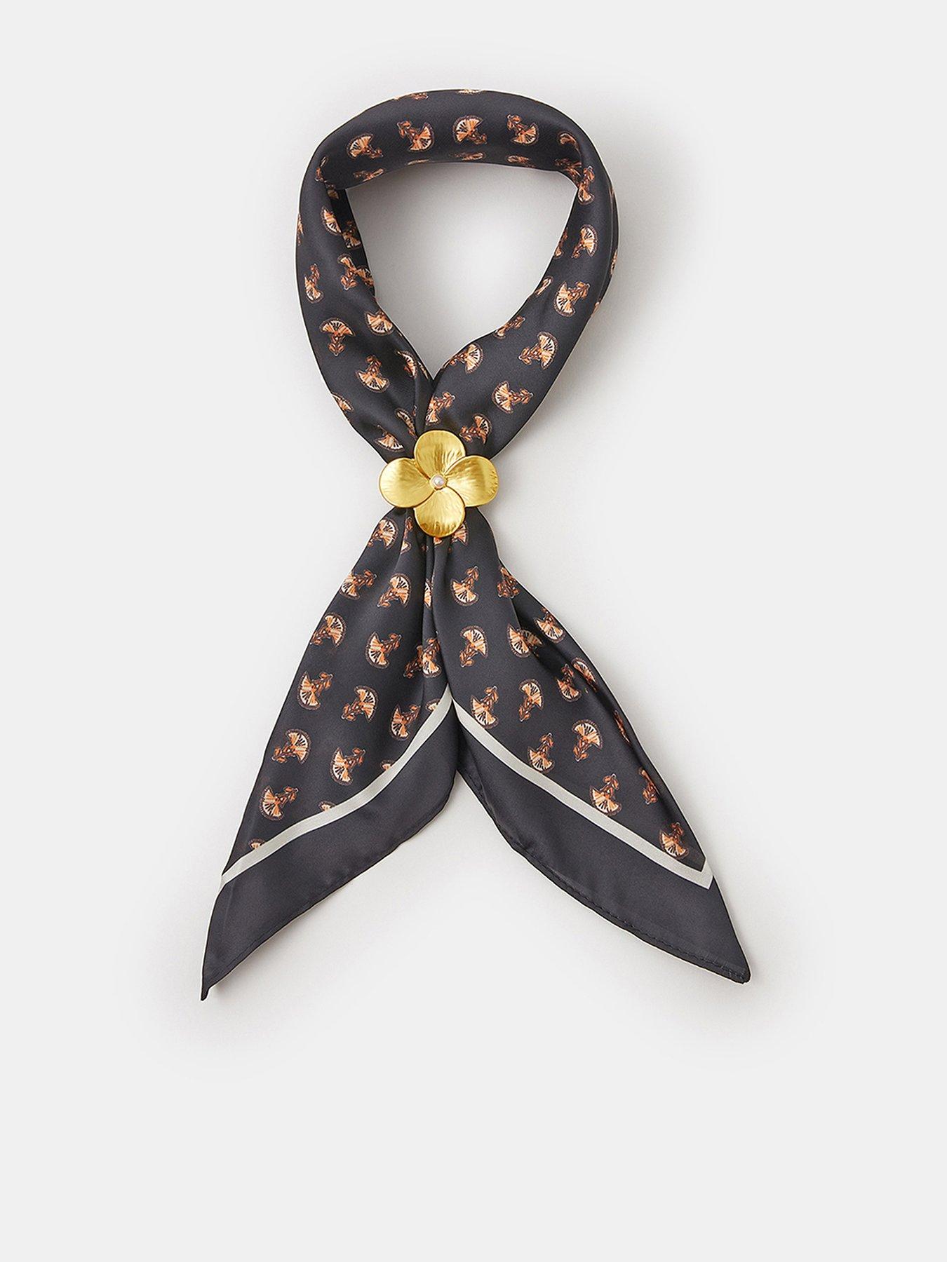 Image 1 of 3 of Accessorize Flower Ring Satin Square - Black