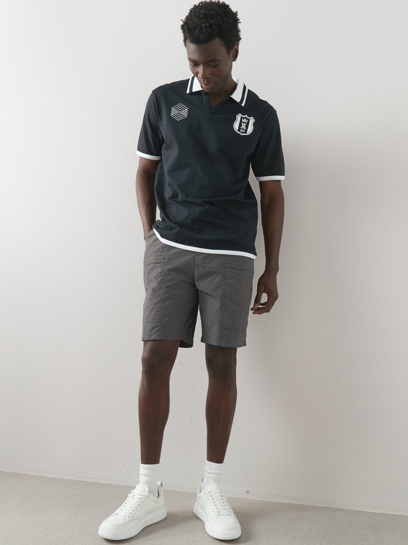 the-very-collection-tech-double-pocket-cargo-shorts-greydetail