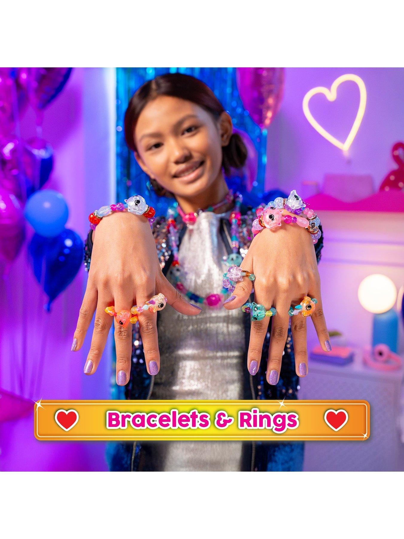 Image 2 of 8 of Twisty Petz Twisty Petz Family Pack - Pets&nbsp;Transform into Wearable Jewellery