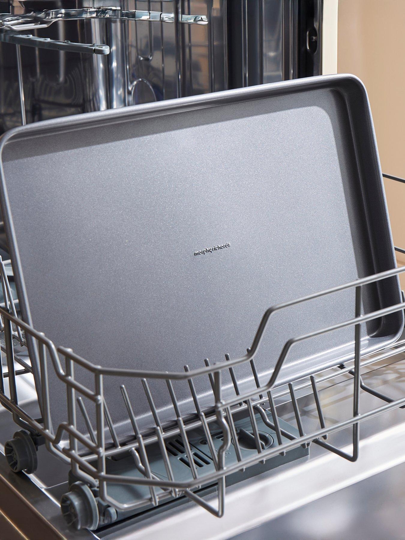 Image 5 of 5 of Morphy Richards Oven Tray And Roasting Tin Set